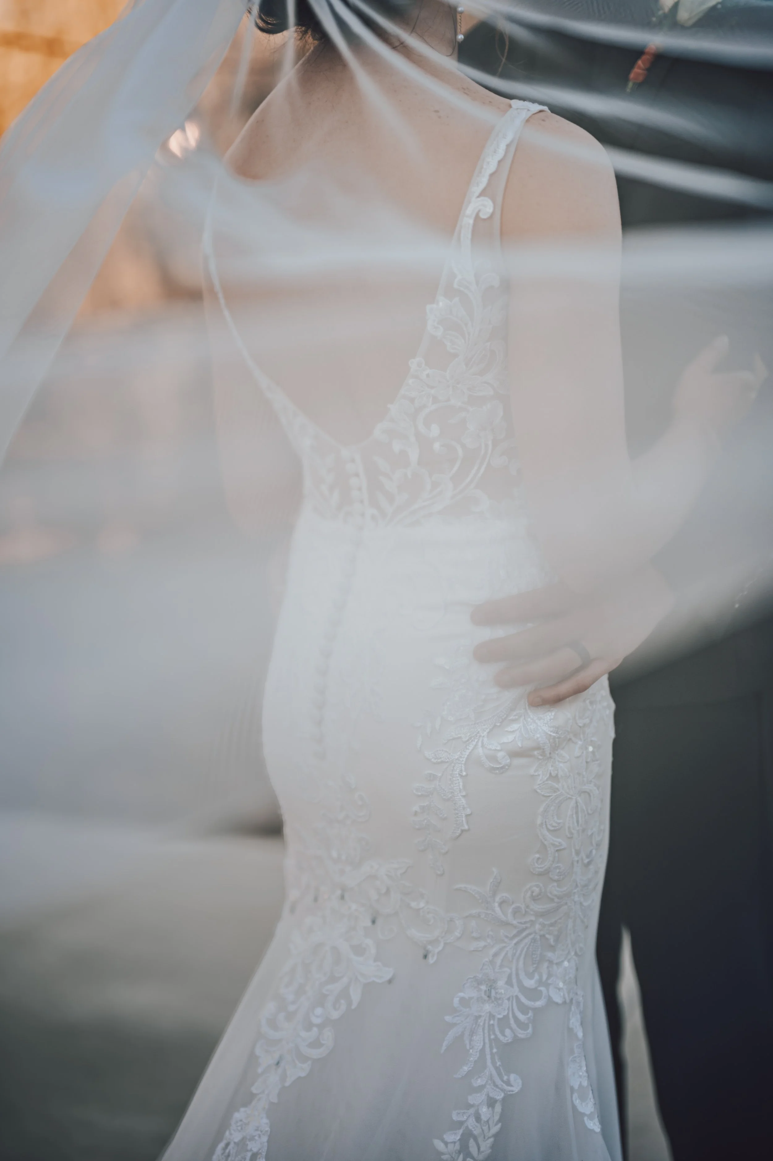 Outdoor wedding ceremony at Hilton Farms wedding venue Owensboro KY