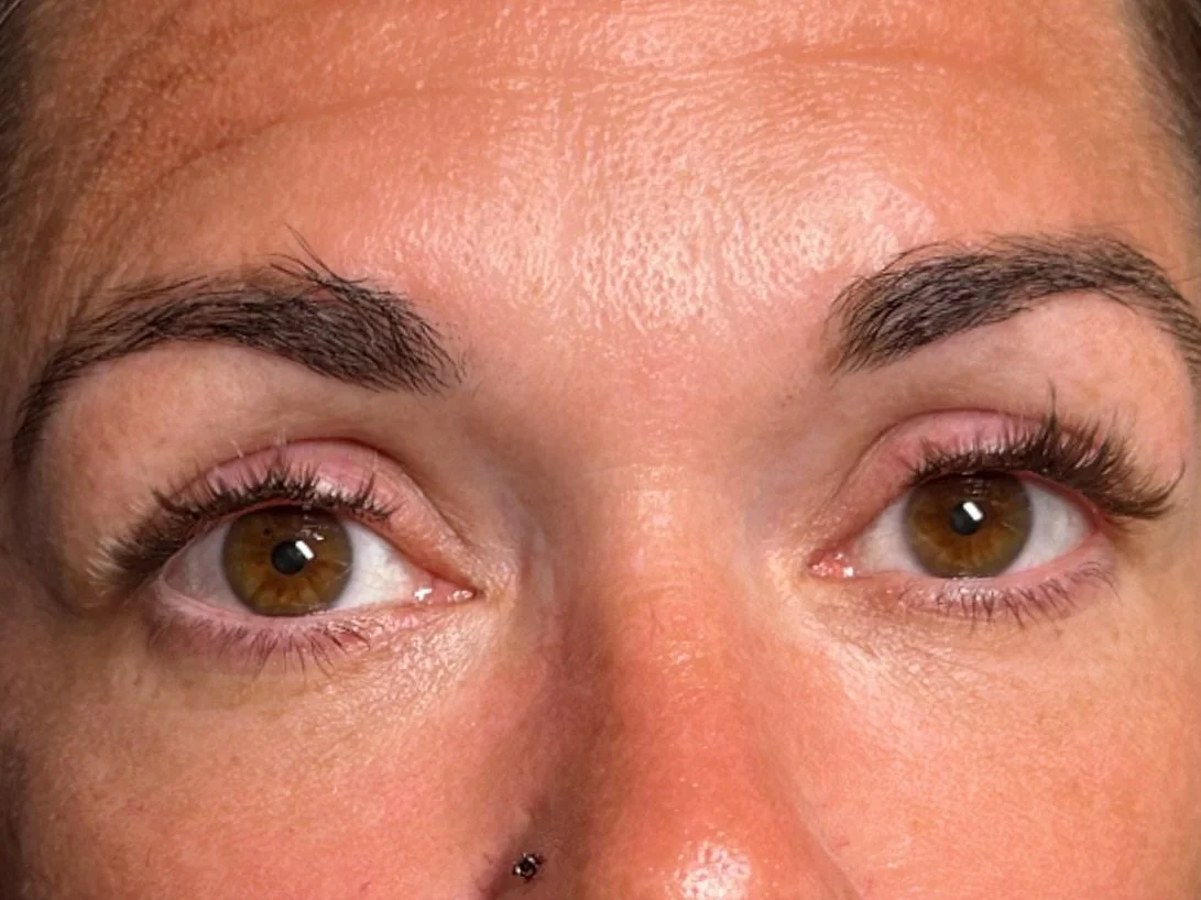 For the girls who don&rsquo;t have time for 2-hour appointments ⏳

Lash clusters give you that full, defined look quickly.

In, out, and still that girl.

#lashclusters #tustinlashtech #lashartistOC #lowmaintenancebeauty #booknow