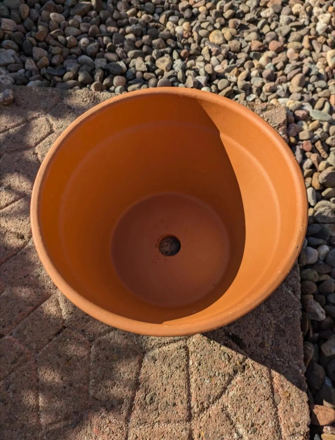 Terracotta_Half_Pot-3.jpg