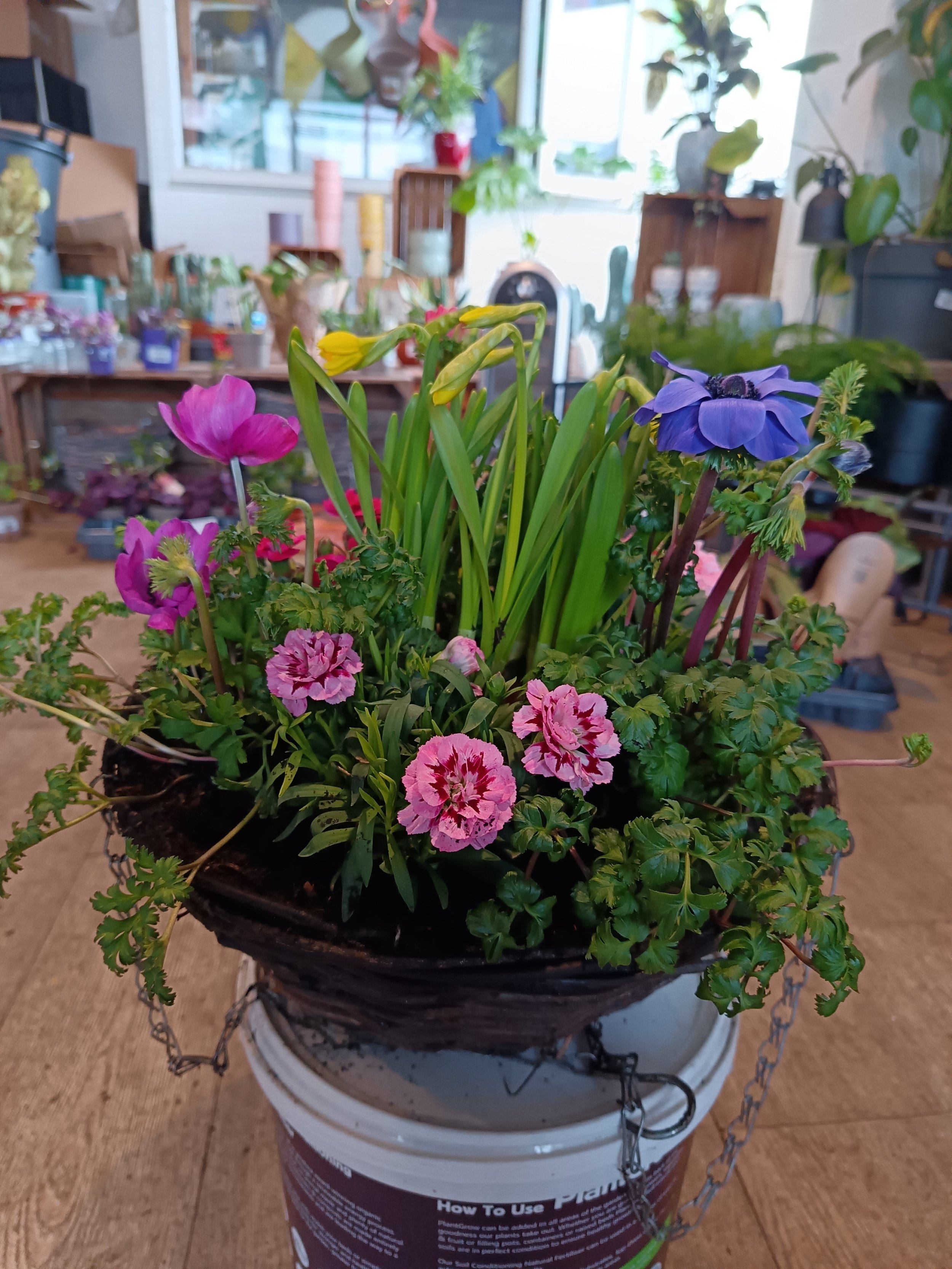 Wicker Hanging Basket With Chain
