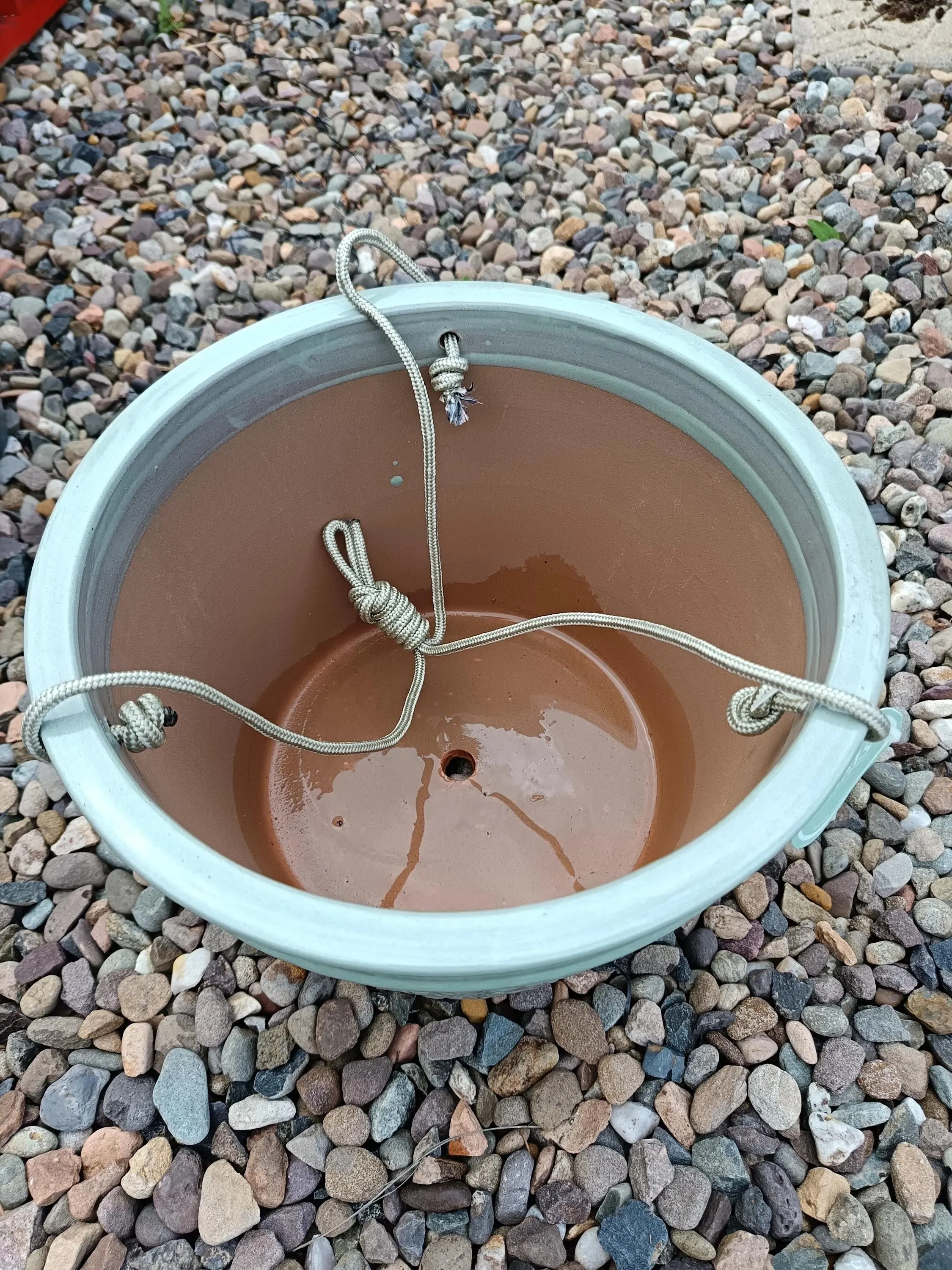 Ceramic_Green_Hanging_Planter-1.jpg