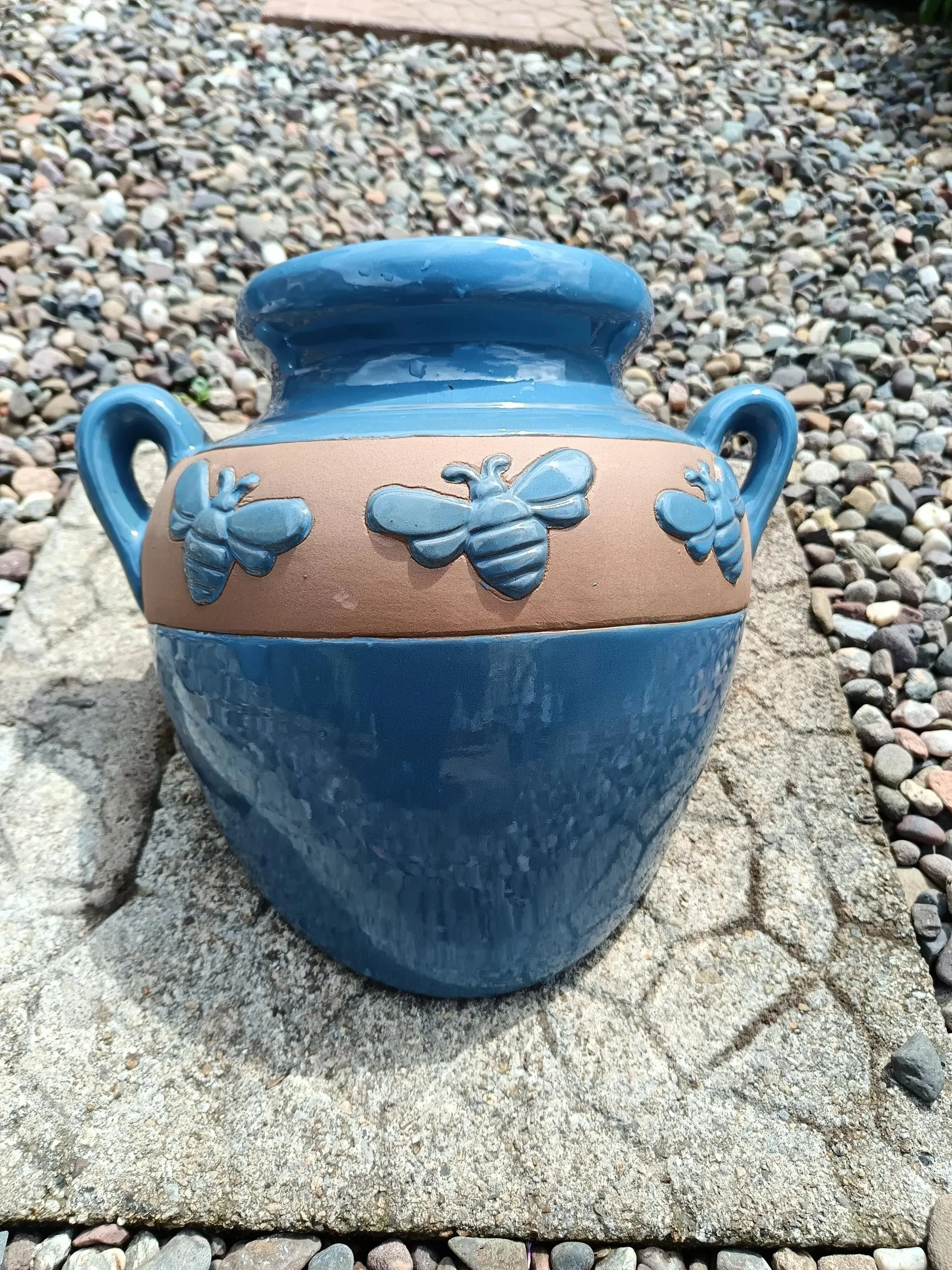 Bee_Urn_Planter-Blue.jpg