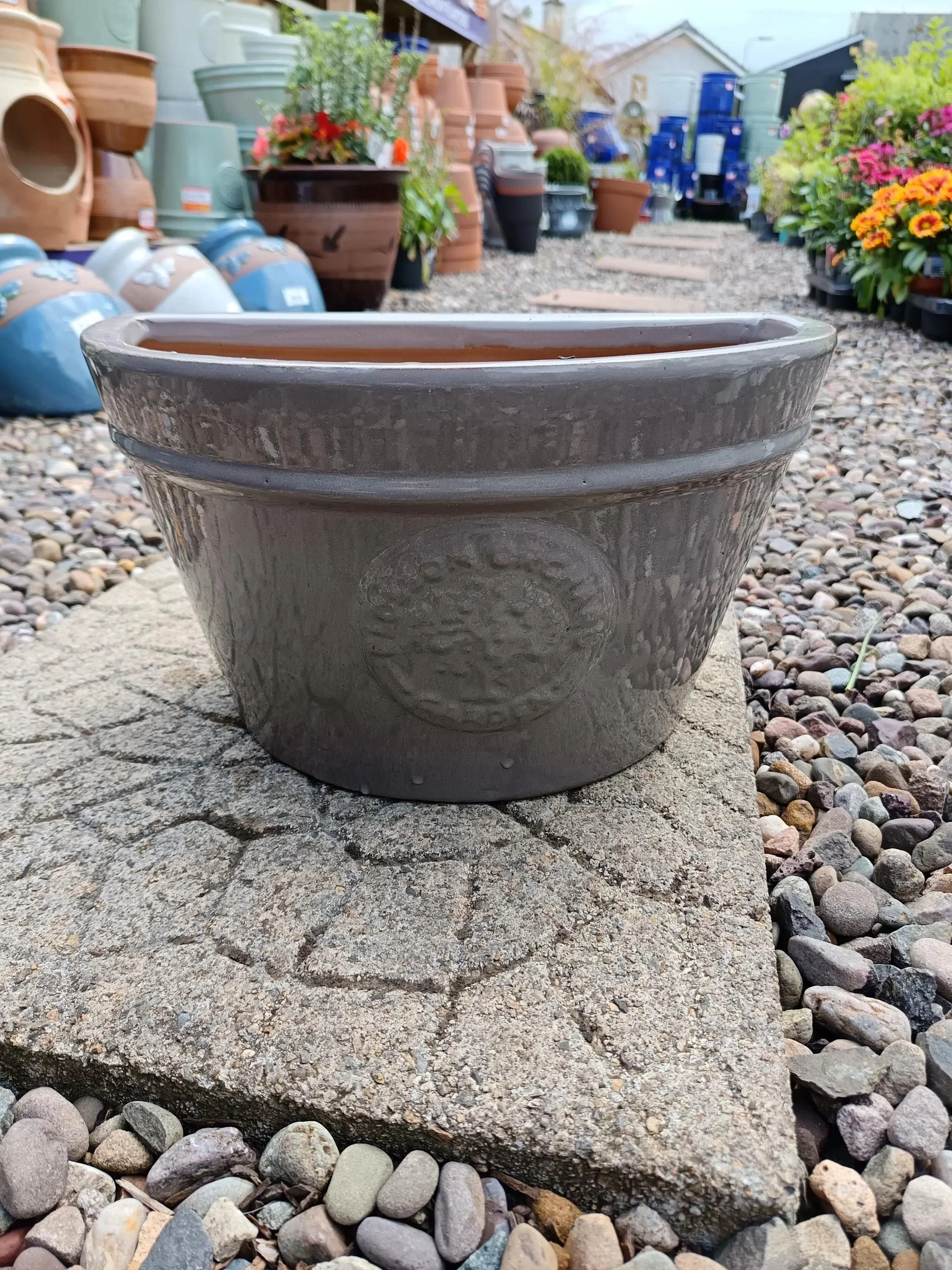 Ceramic_Grey_Wall_Planter-2.jpg