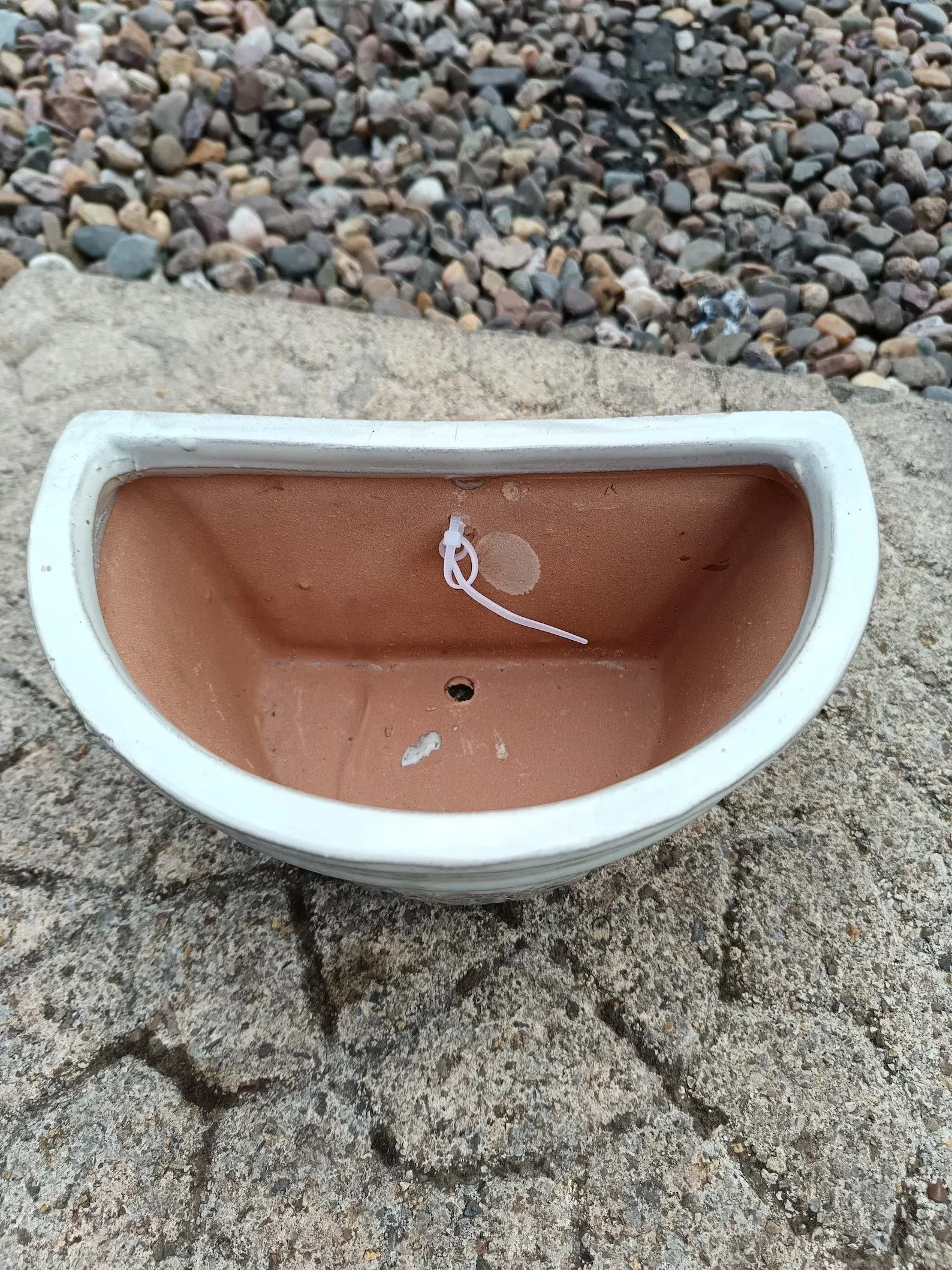 Ceramic_White_Wall_Planter-5.jpg