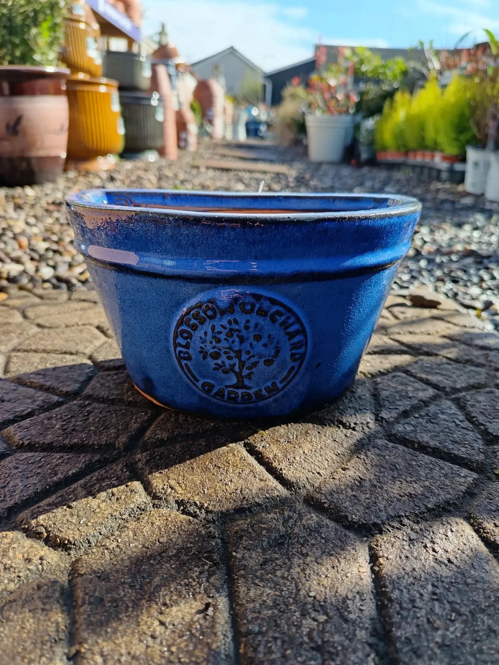 Ceramic_Blue_Pot-6.jpg