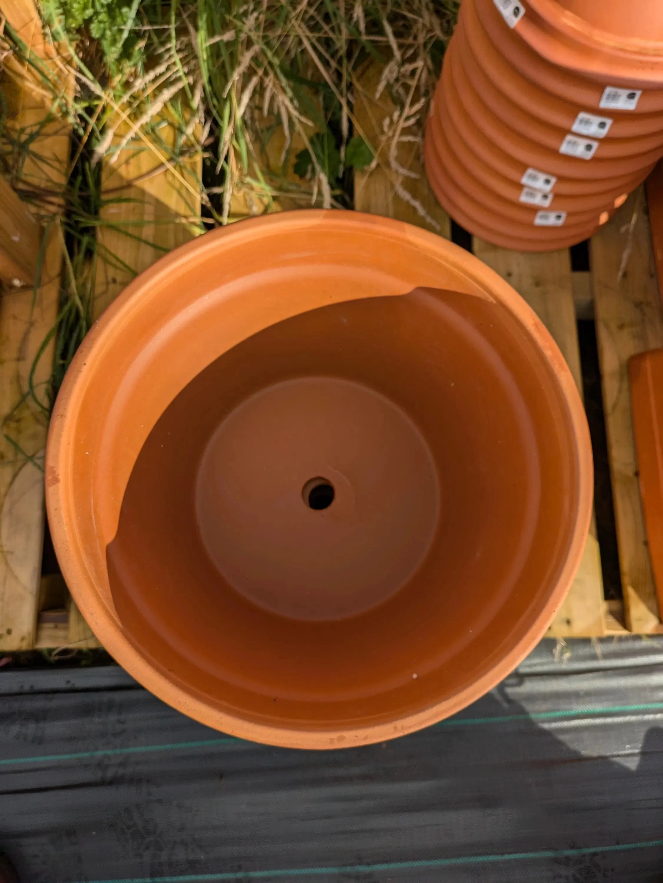 Terracotta_Half_Pot-1.jpg