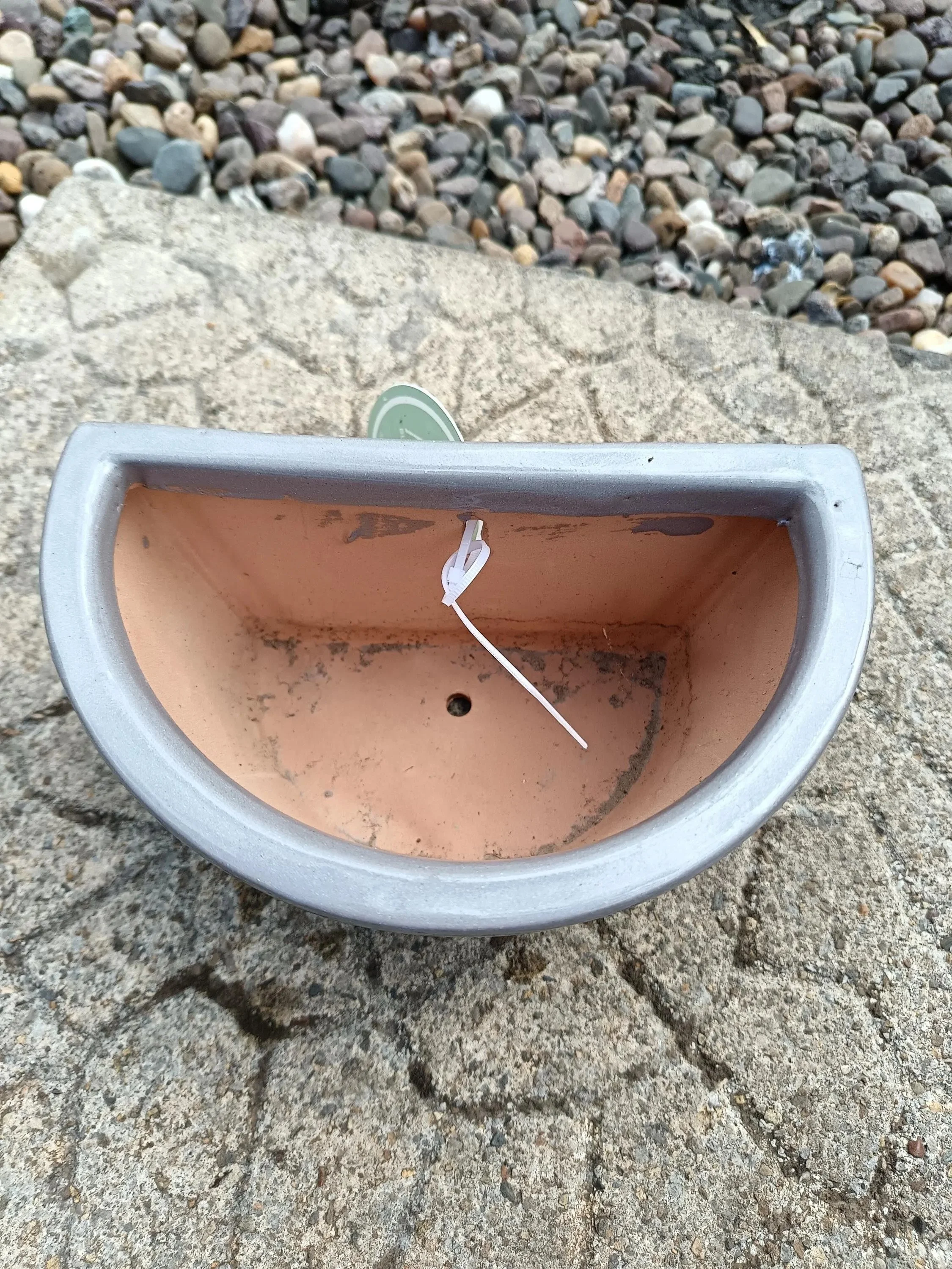 Ceramic_Grey_Wall_Planter-5.jpg