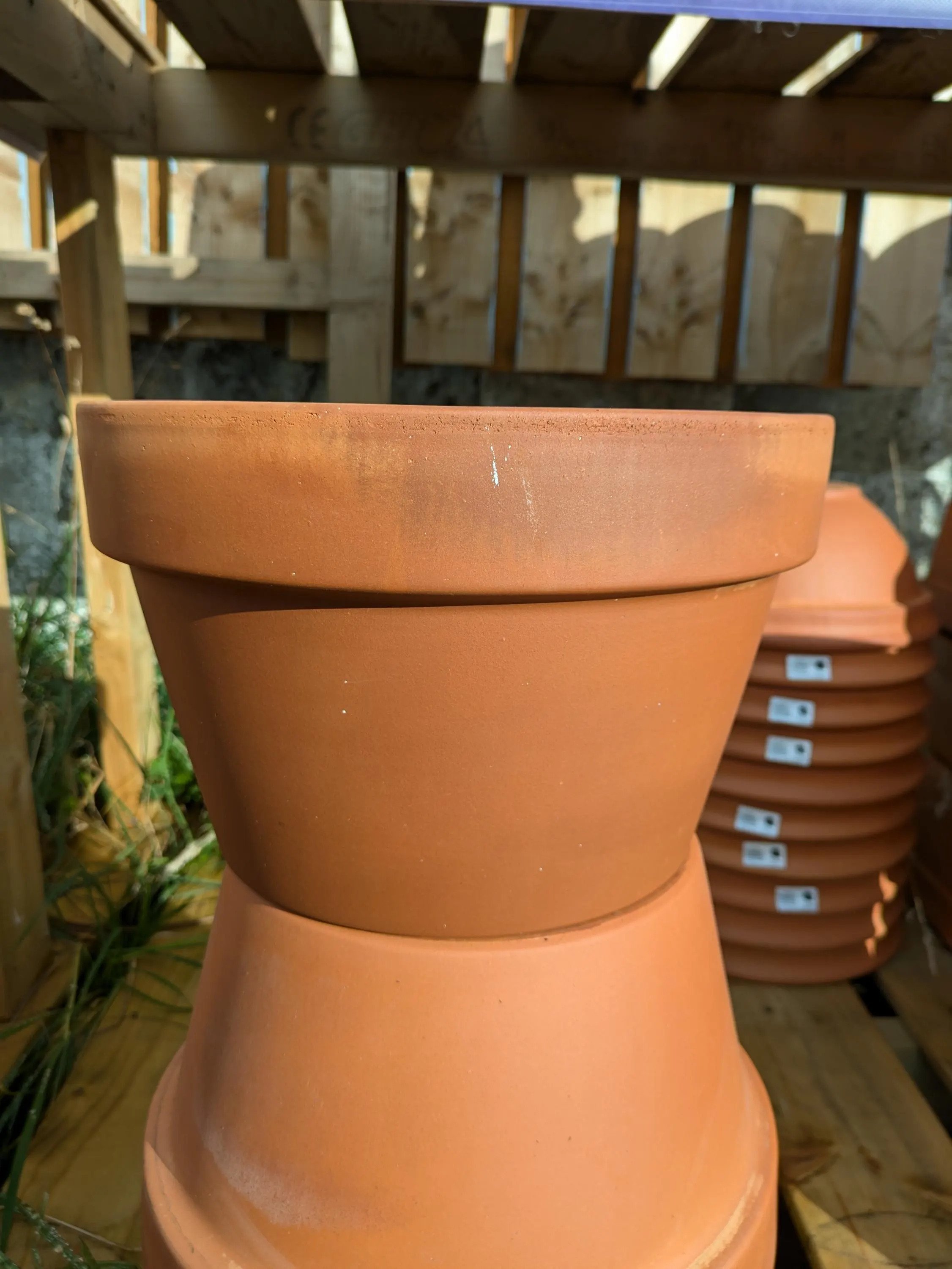 Terracotta_Half_Pot.jpg