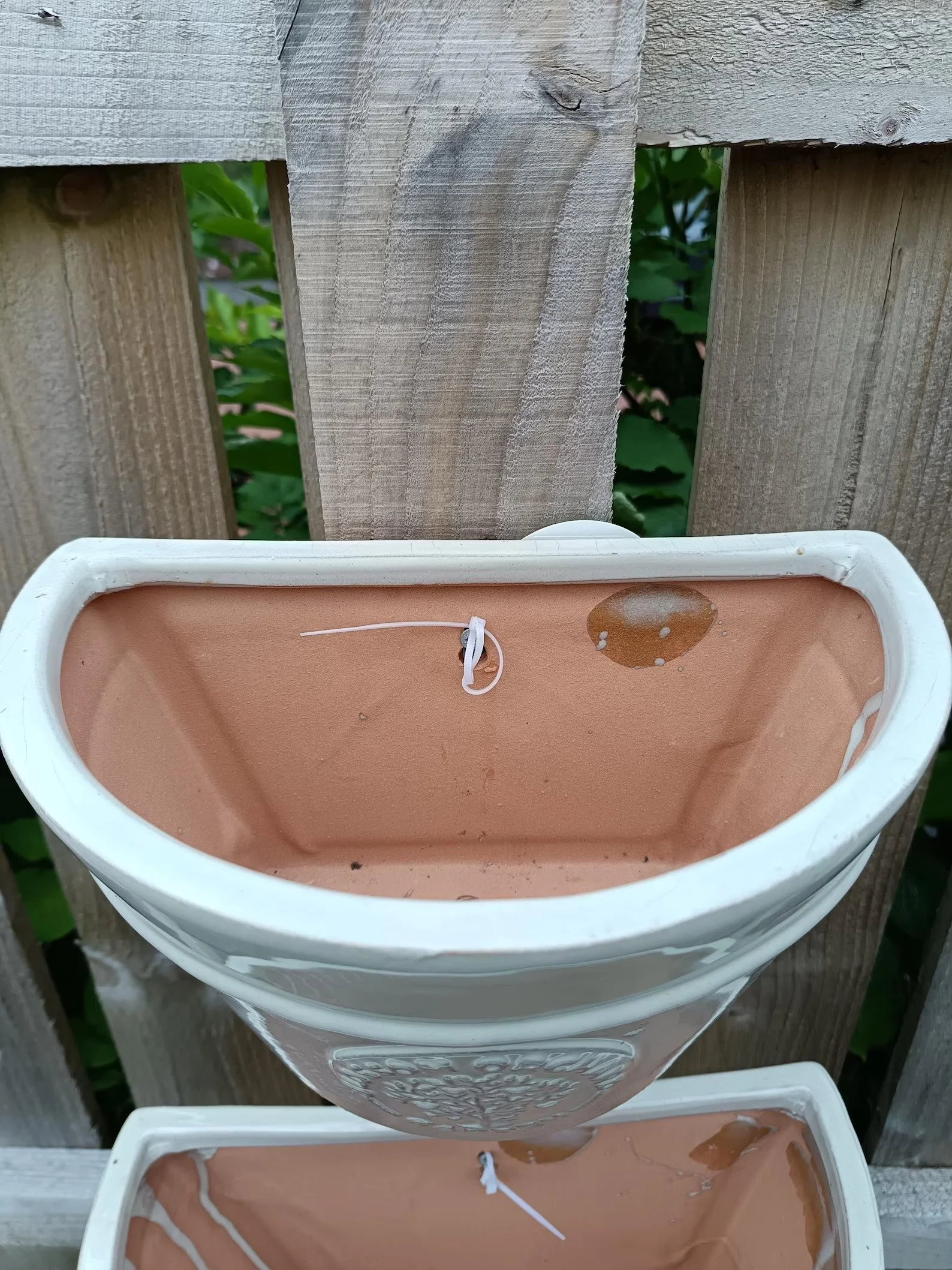 Ceramic_White_Wall_Planter-3.jpg