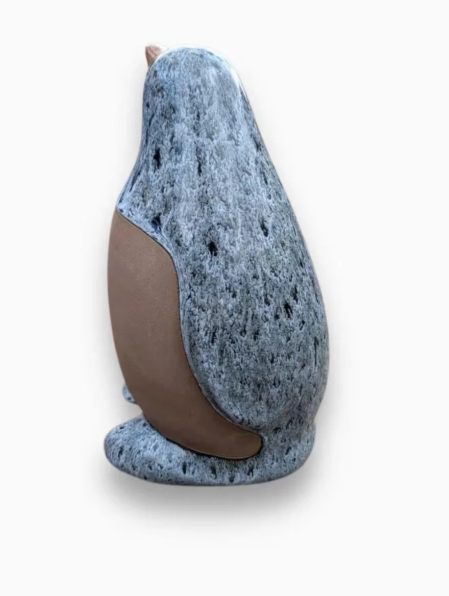 Ceramic_Penguin-9.jpg