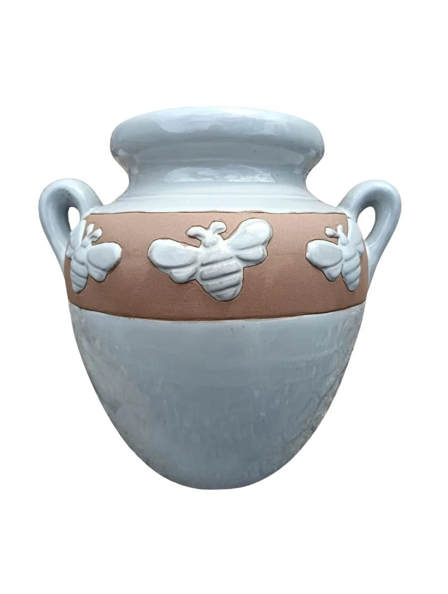 Bee_Urn_Planter-White-2.jpg