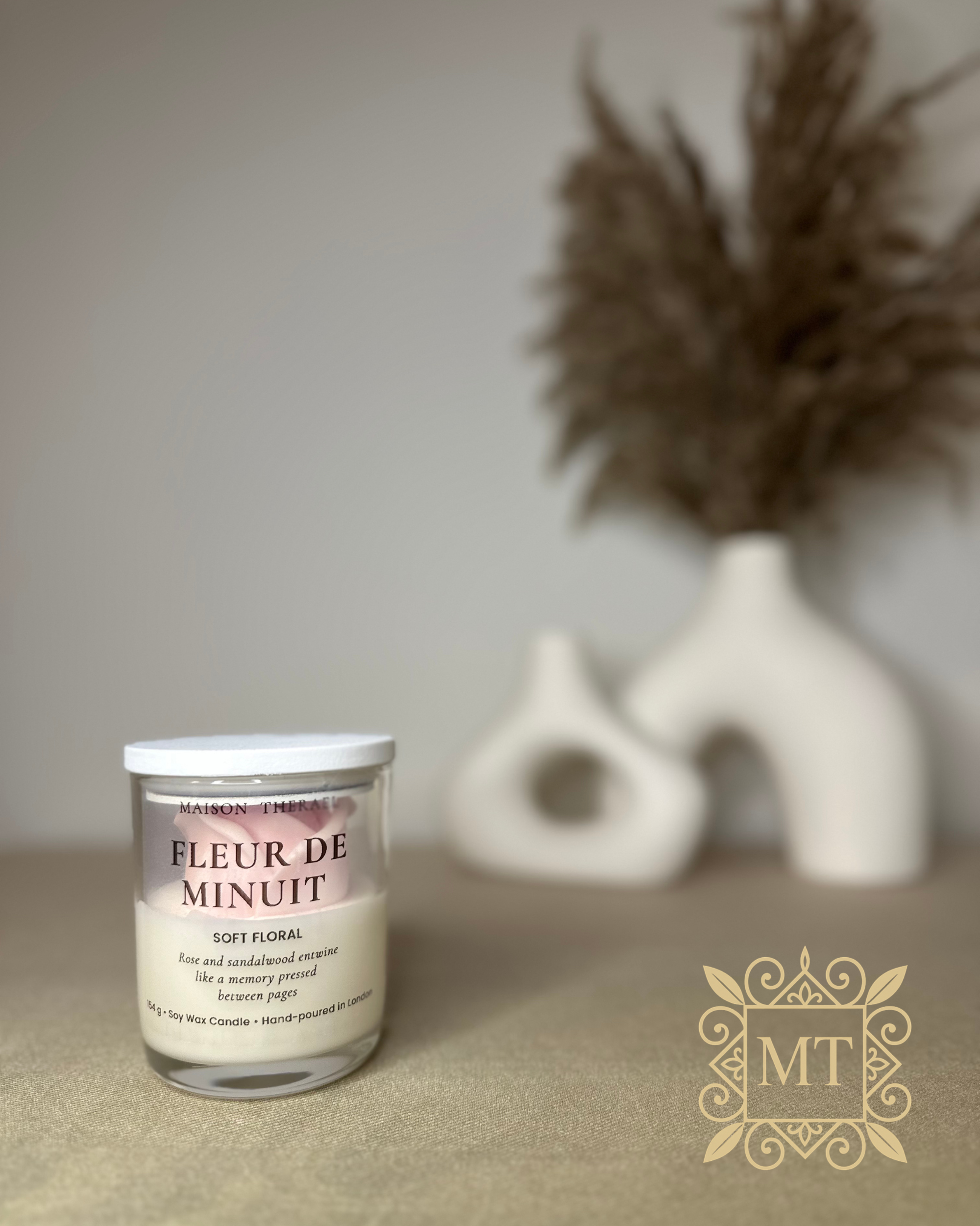 fleur-de-minuit-soy-candle-maison-therael-5.png