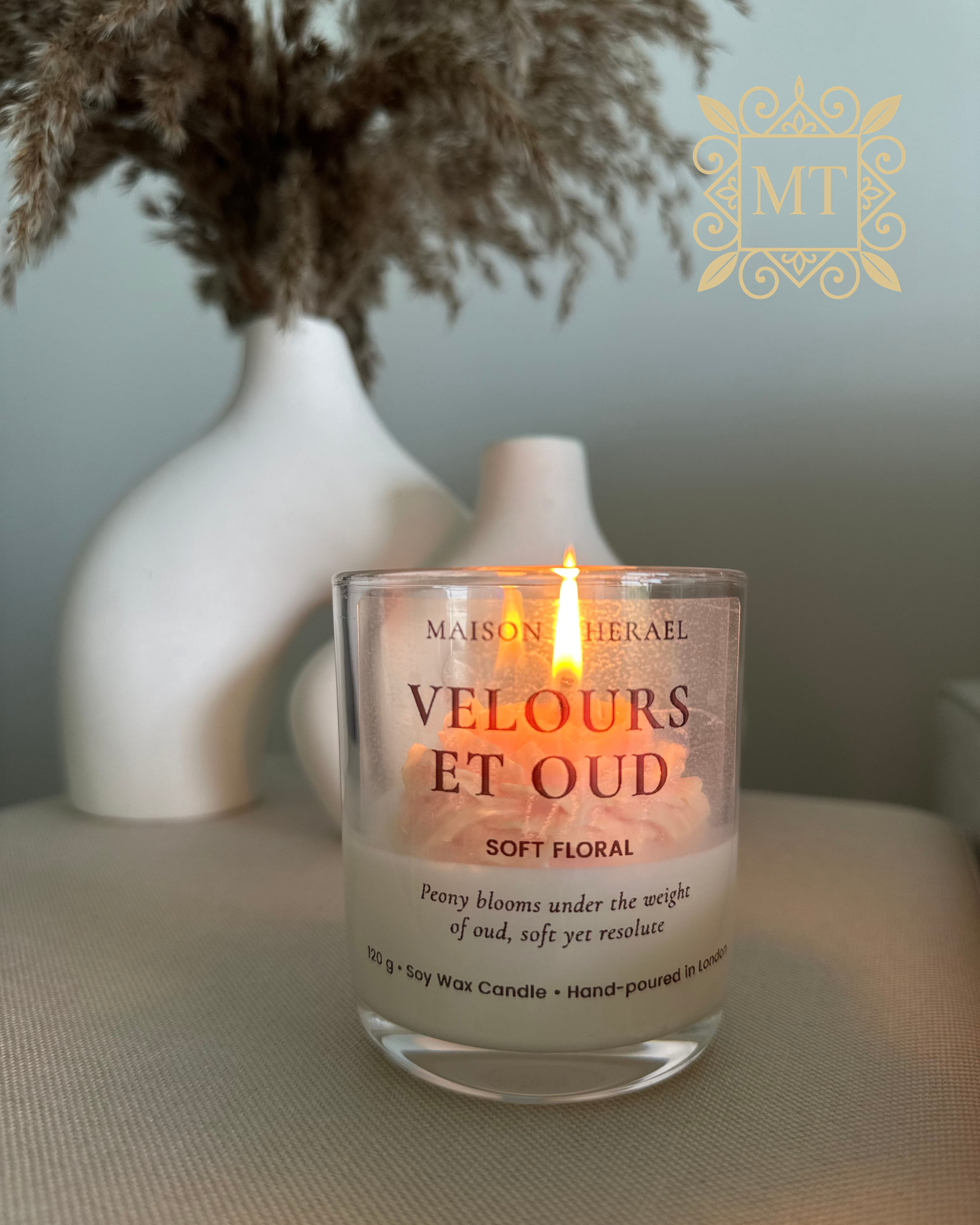 velours-et-oud-soy-candle-maison-therael-16.png