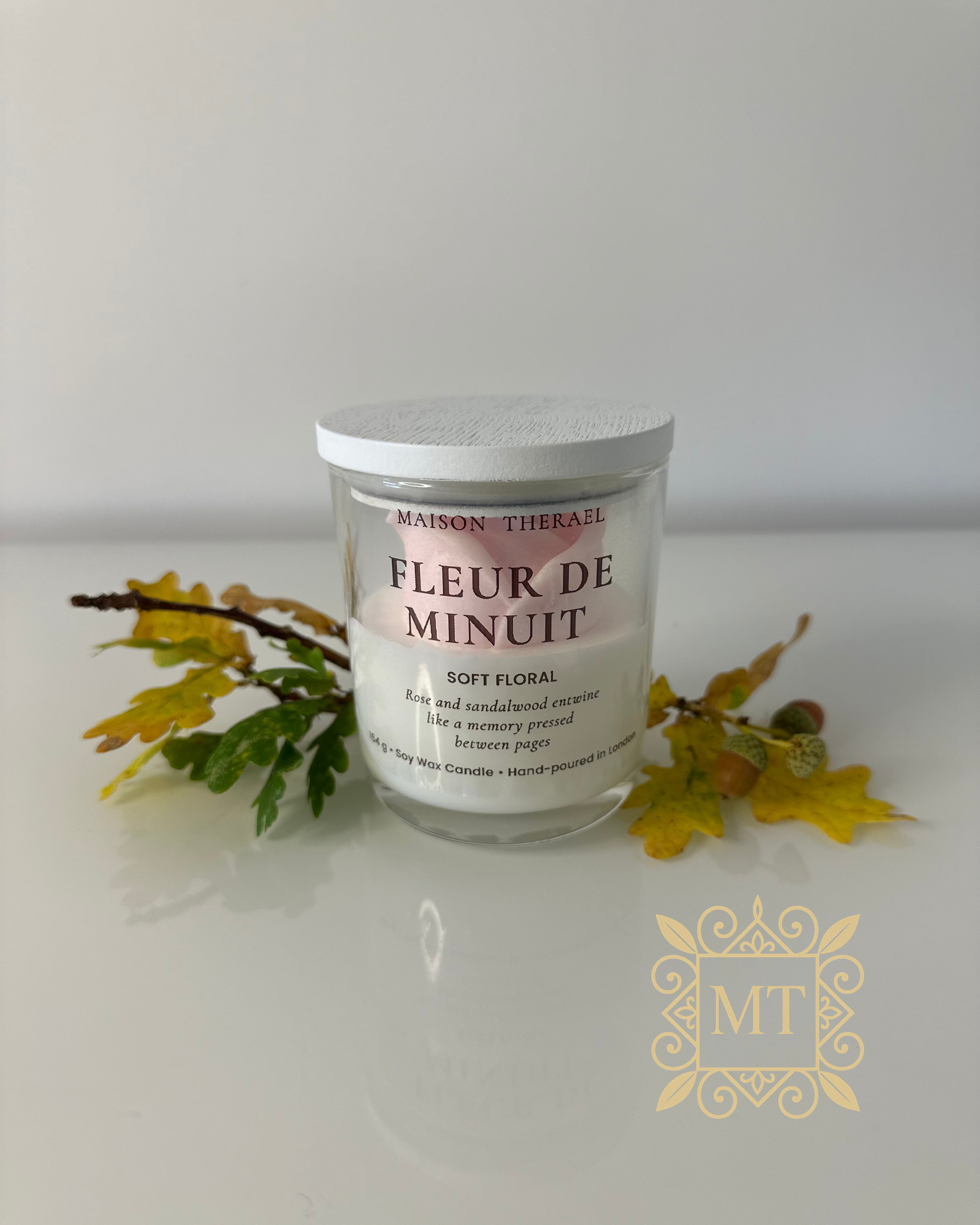 fleur-de-minuit-soy-candle-maison-therael-4.png