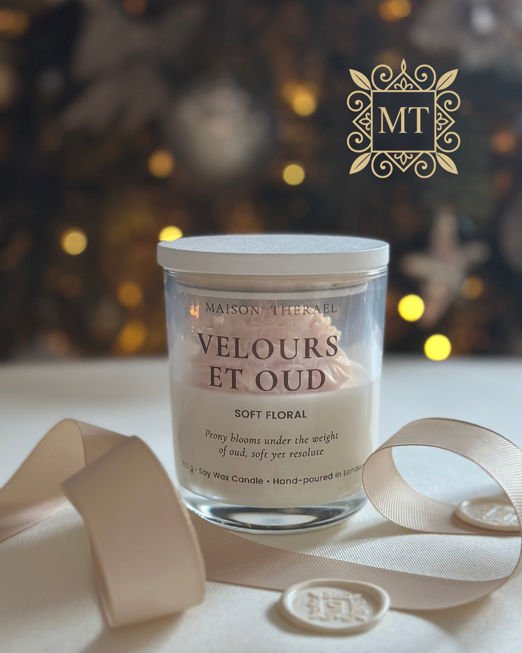 velours-et-oud-soy-candle-maison-therael-18.png