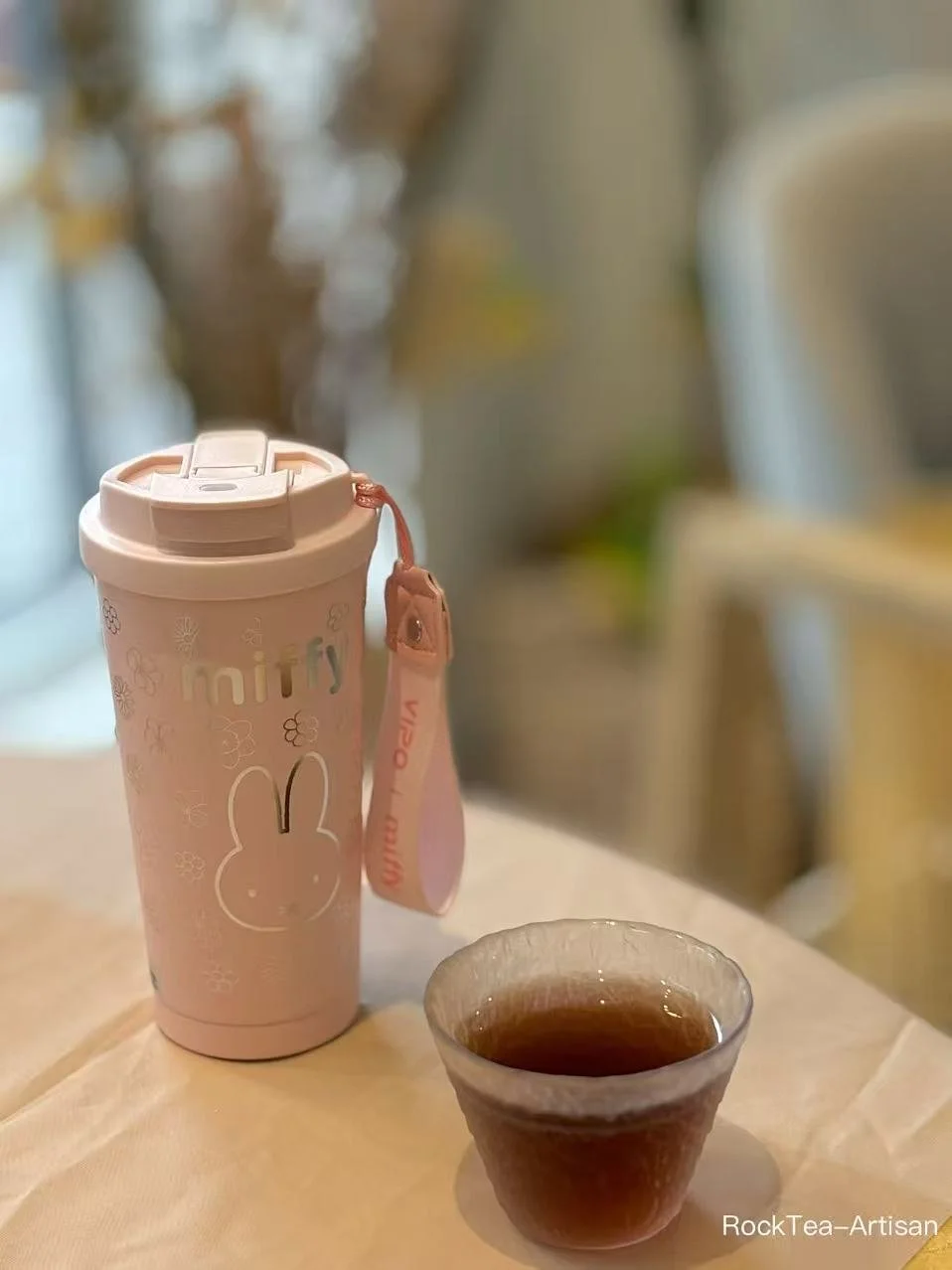 Soaking in 5 minutes the herble  in a thermos gives a richer,fuller and purer flavor .