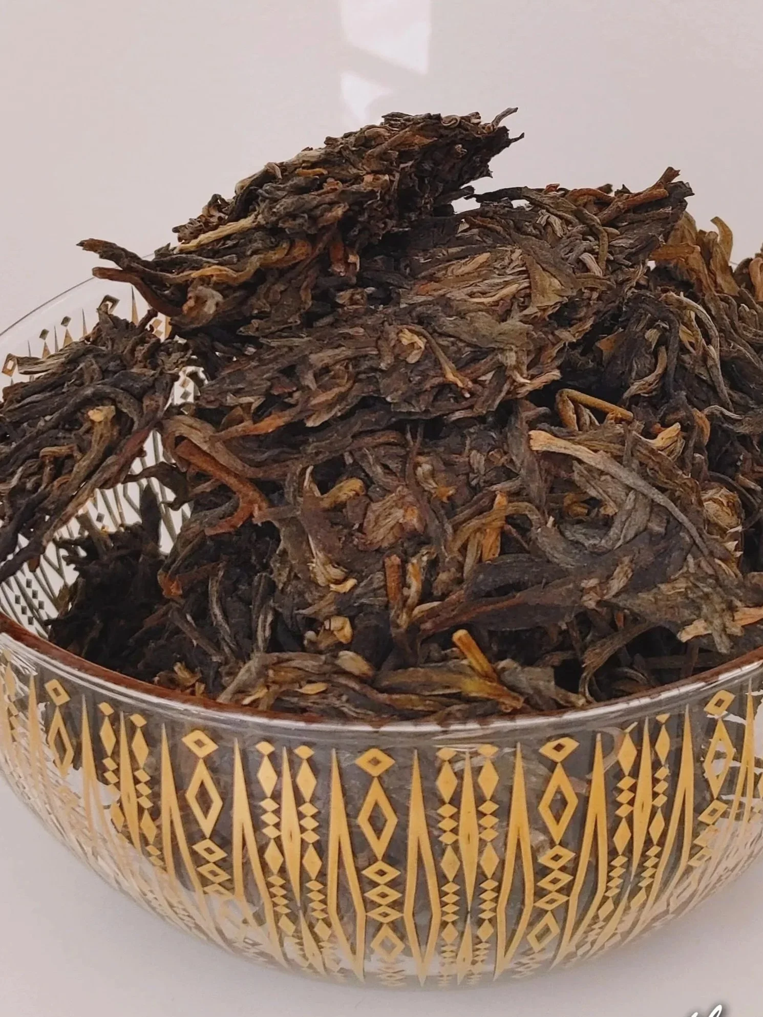 Aged 2014 Shu Pu’erh Tea Cake - Smooth & Earthy taste   50g