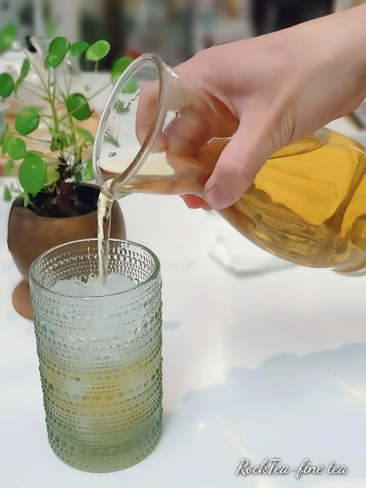cold brew white tea.jpg