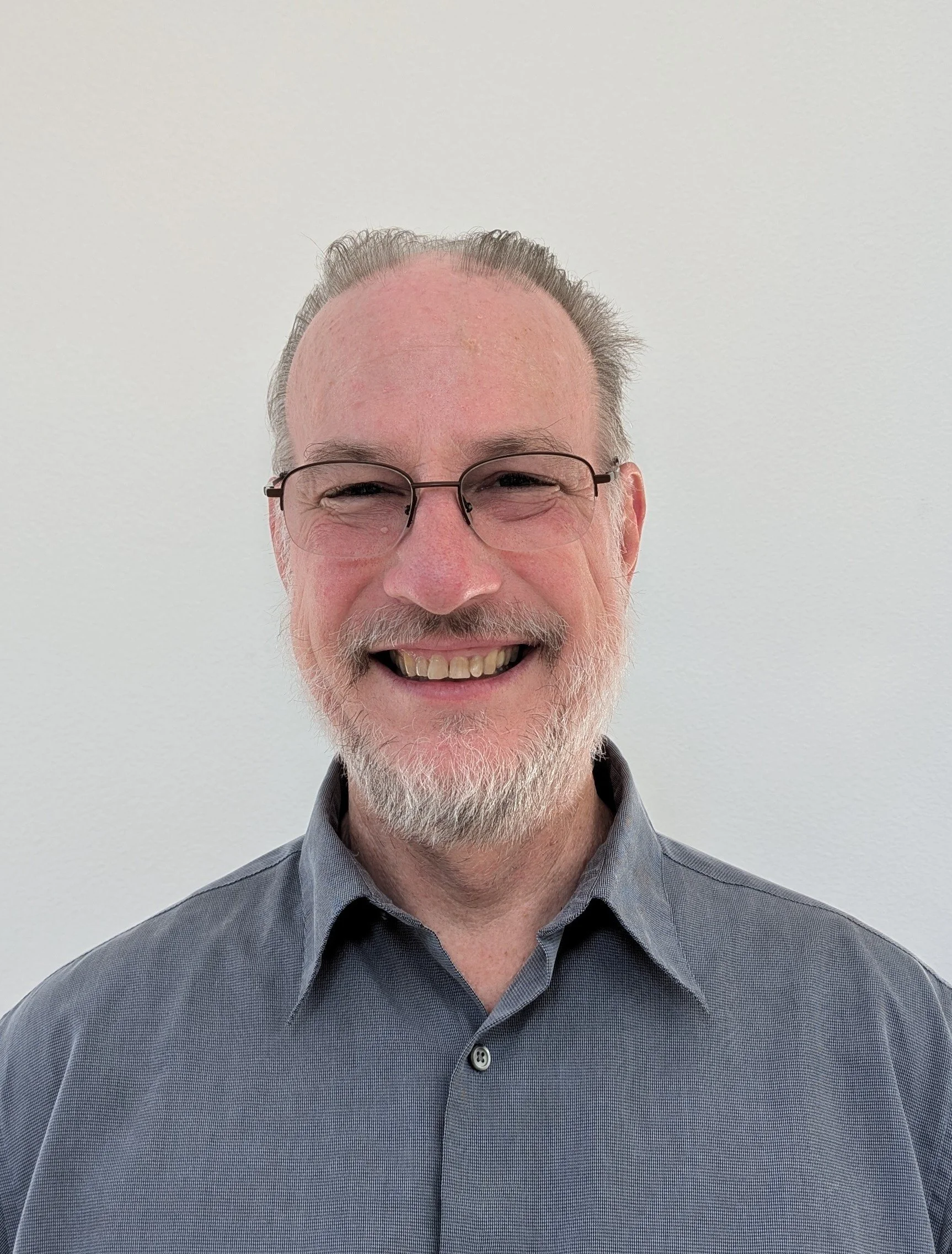 Workshop guest artist, pastel painter, Mark Ivan Cole.