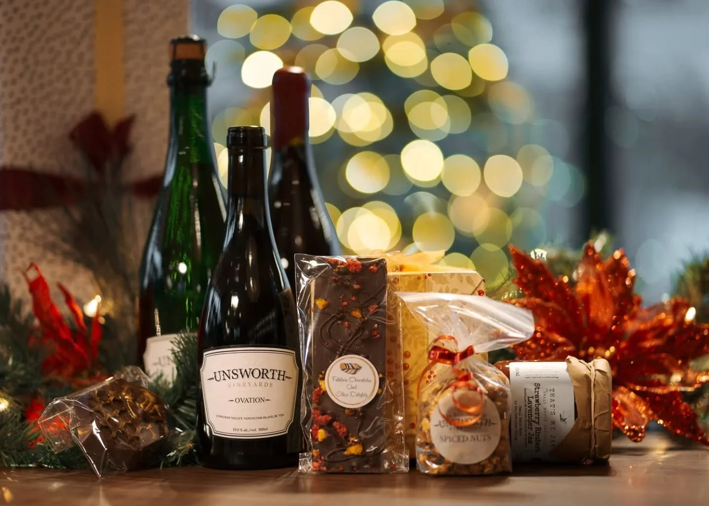 [Holiday Open House]

Our Holiday Open House returns on Saturday, Nov. 29th, and Sunday, Nov. 30th, from 11am to 5pm. Savor our curated wine flights, sip on festive mini cocktails, and enjoy exclusive discounts on our hand-selected gift crates. Indul