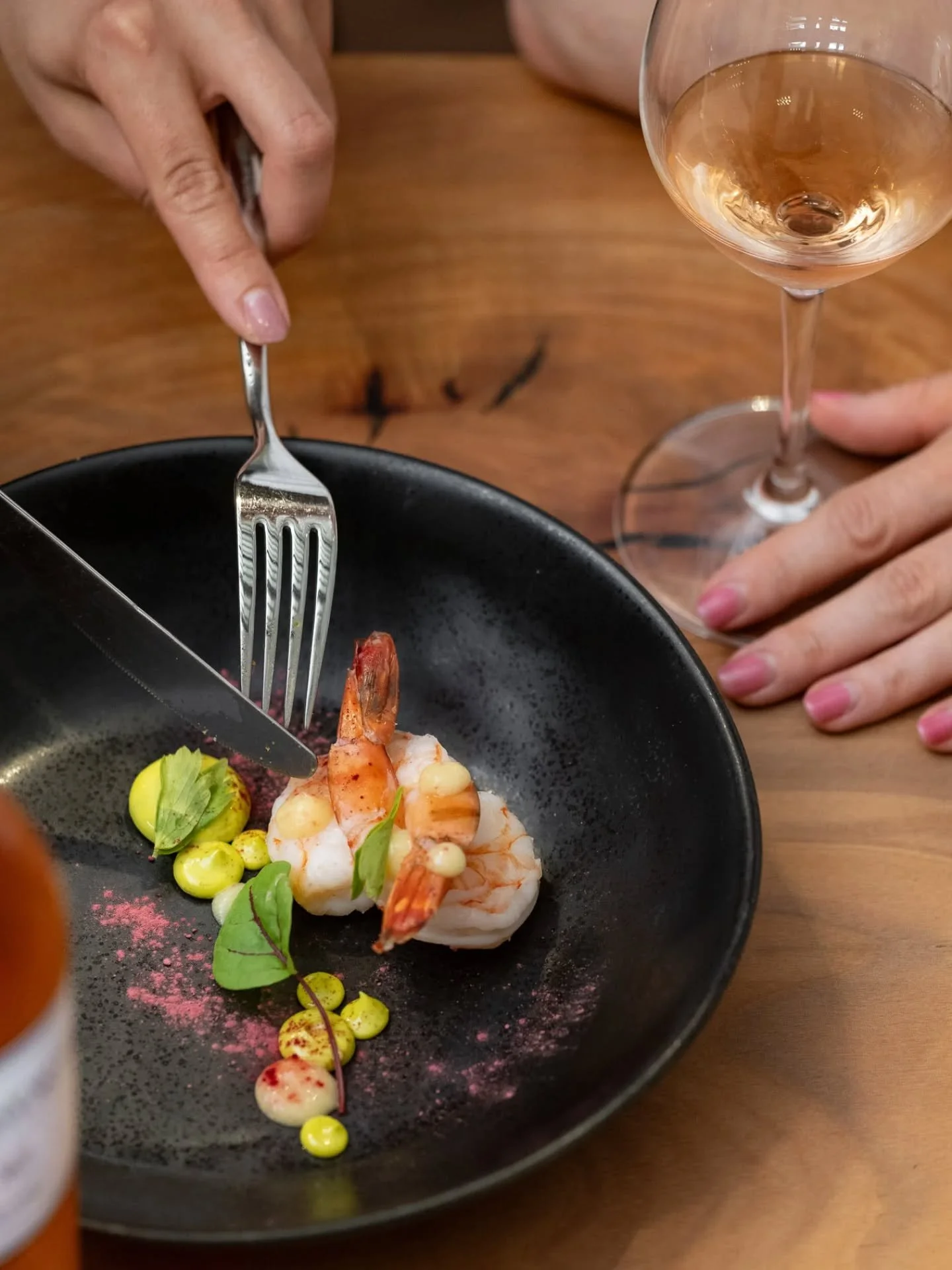 [Weekend Pairing]

Join us in the Tasting Room this weekend and enjoy a sneak-peek pairing experience ! 🥂 Brought to you by Chef Dan himself, along with our talented Sous Chef Ashton, we will be offering Weekend Pairings, an opportunity for you to e