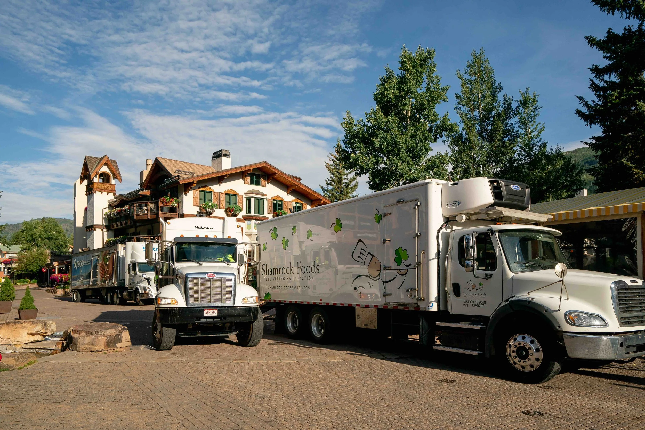 Food and Beverage Deliveries Are Undermining Pedestrian Safety and Climate Progress