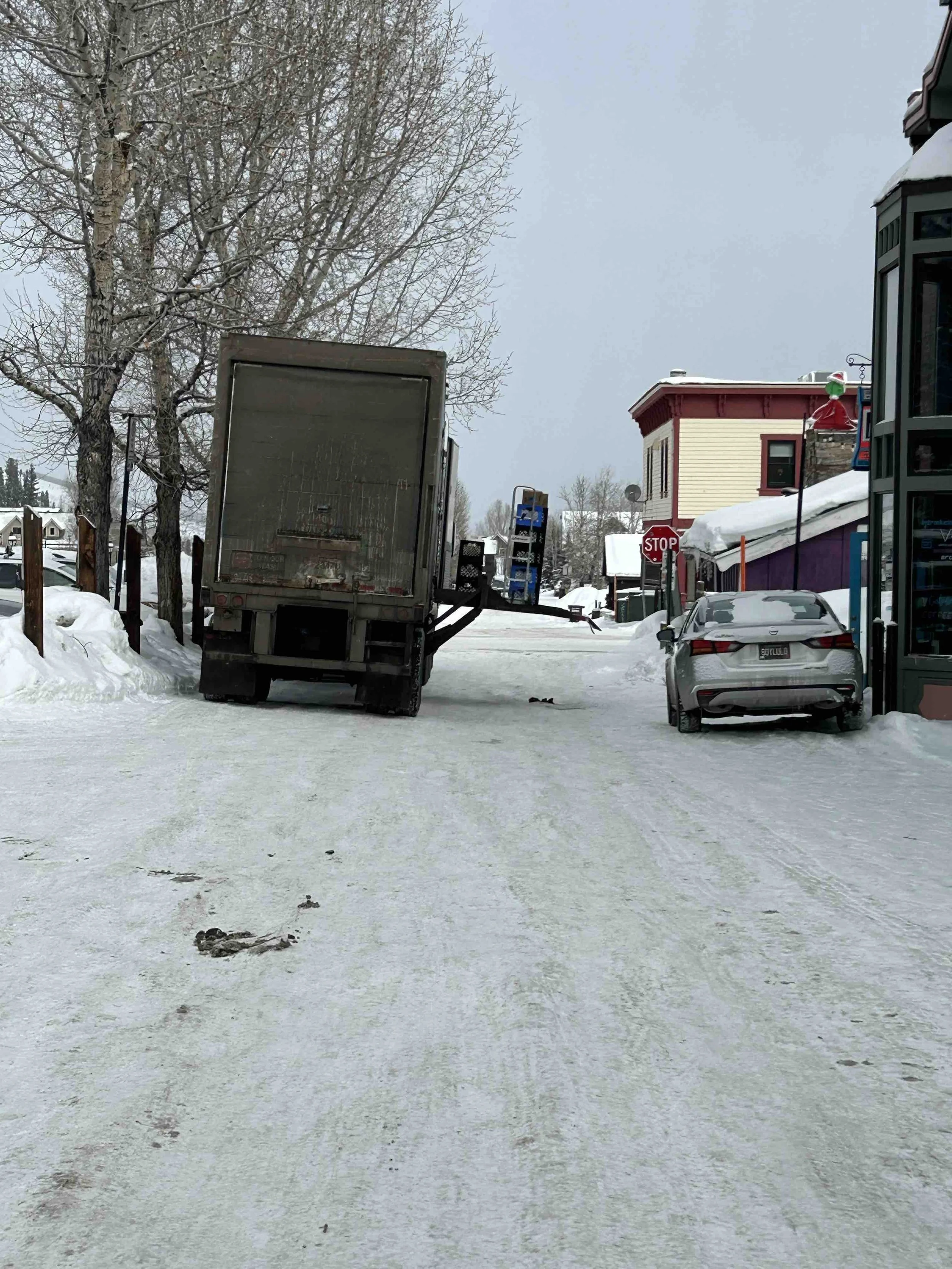 Truck Blocking Alley.jpeg