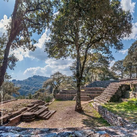 Zona Arqueológica De Ranas