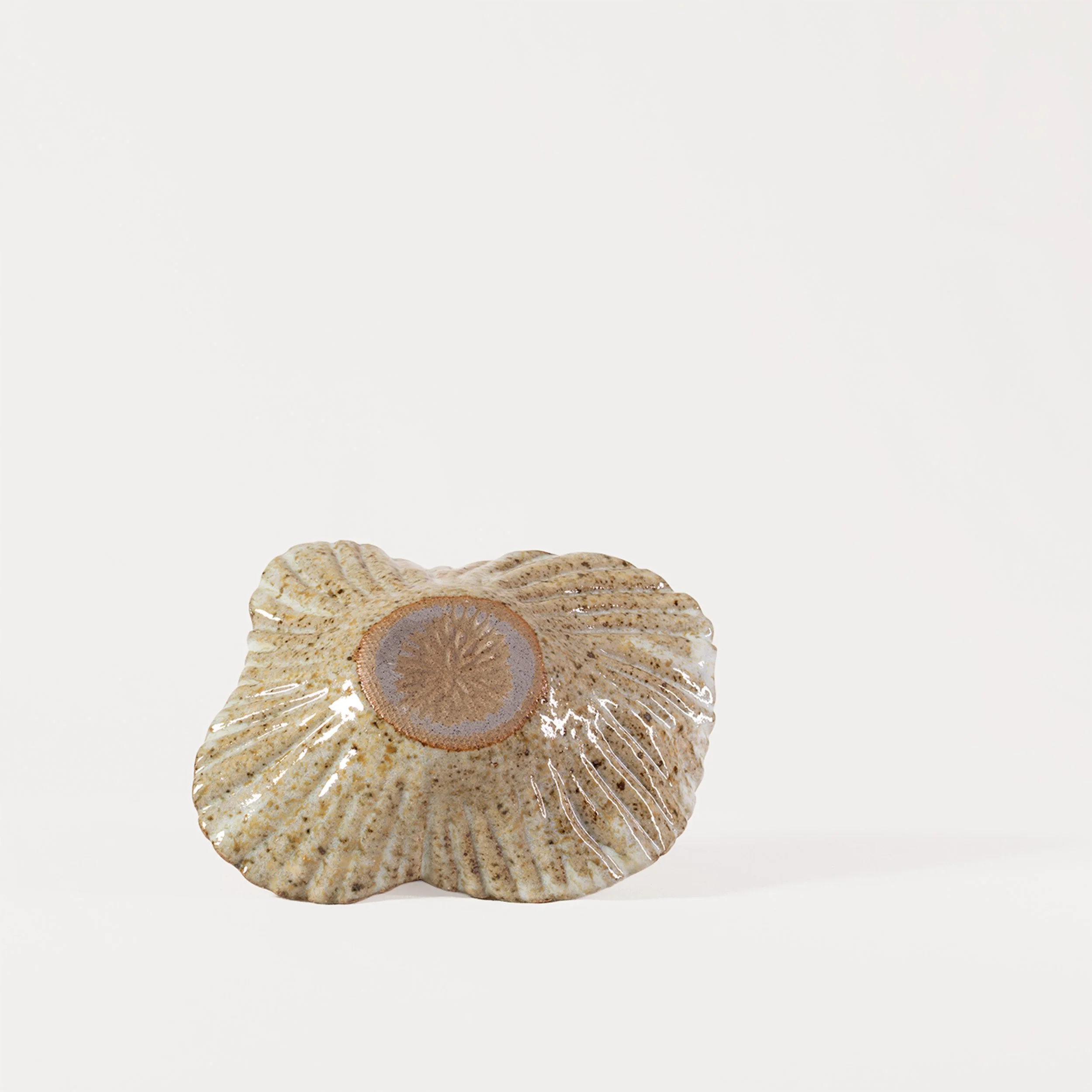 4. Pieni vaaleanruskea kulhoPS30.jpg