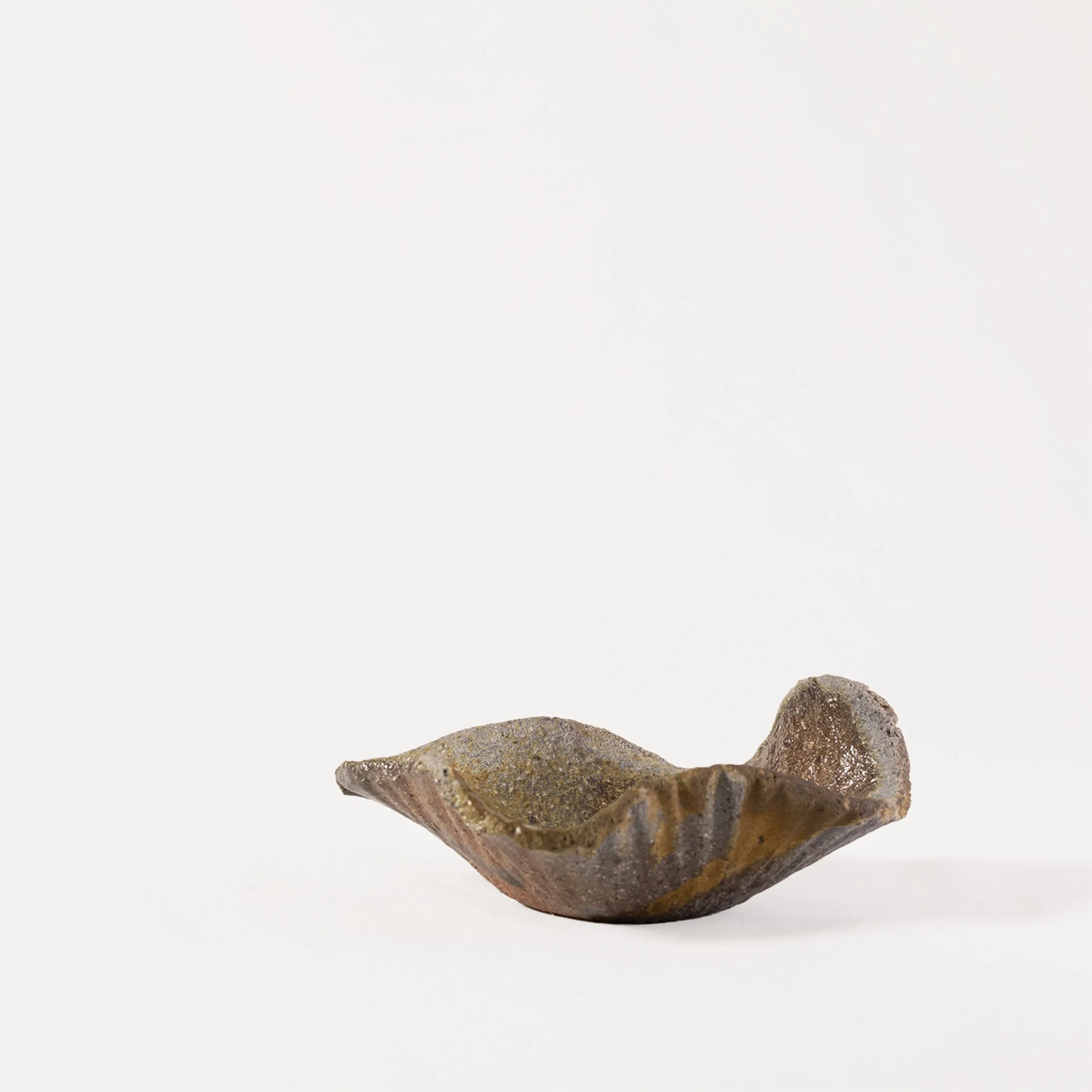 2. Pieni keskiruskea kulhoPS30.jpg