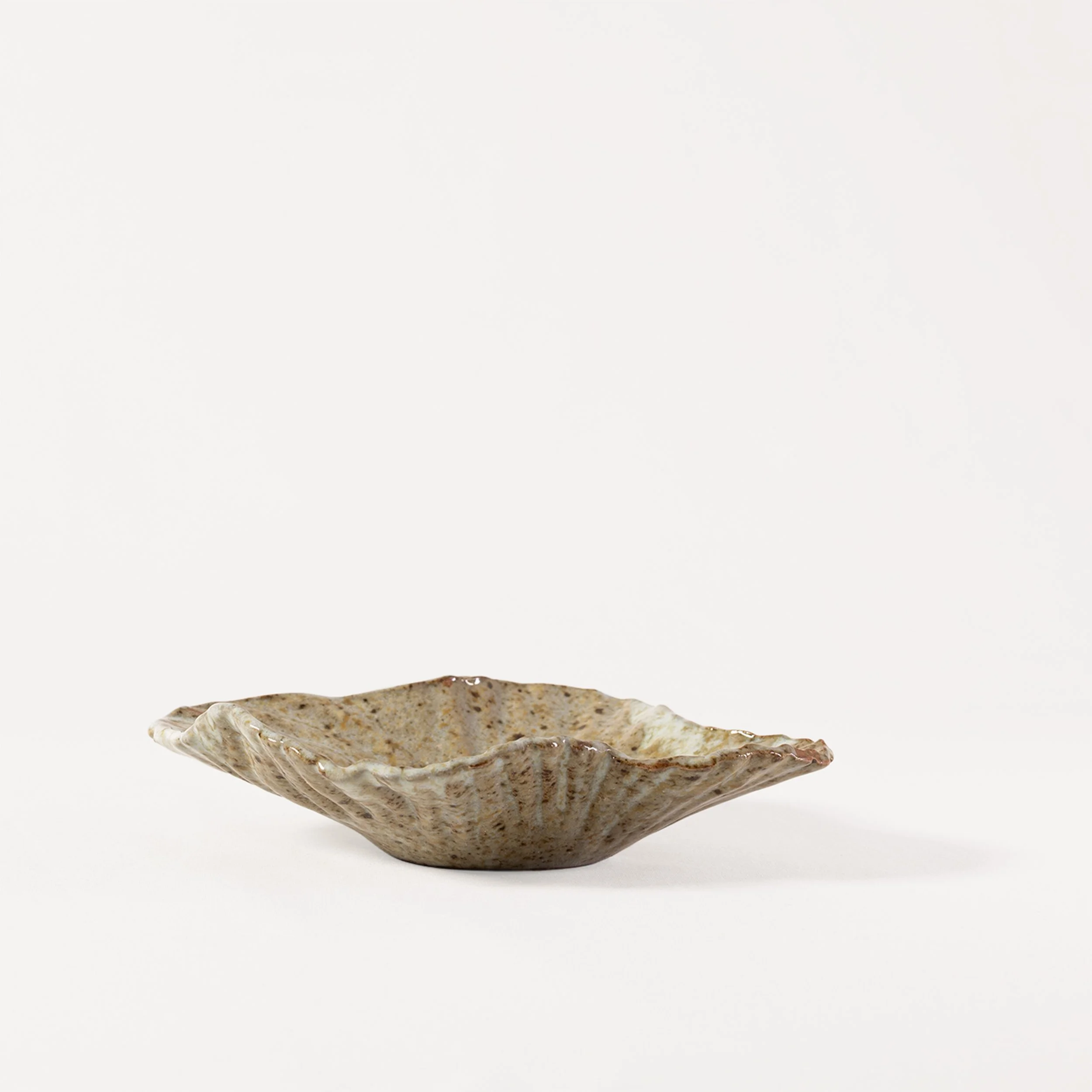 2. Pieni vaaleanruskea kulhoPS30.jpg