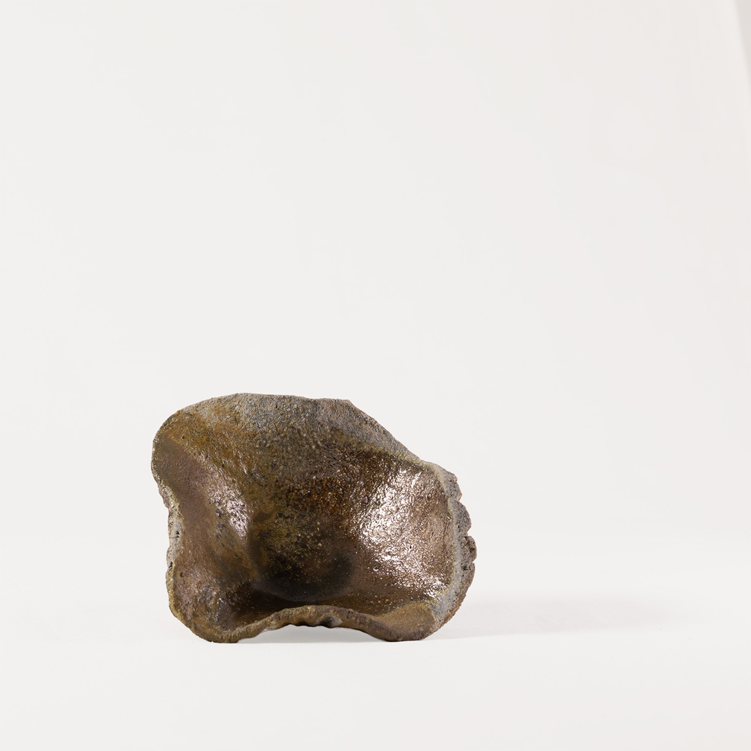 1. Pieni keskiruskea kulhoPS30.jpg