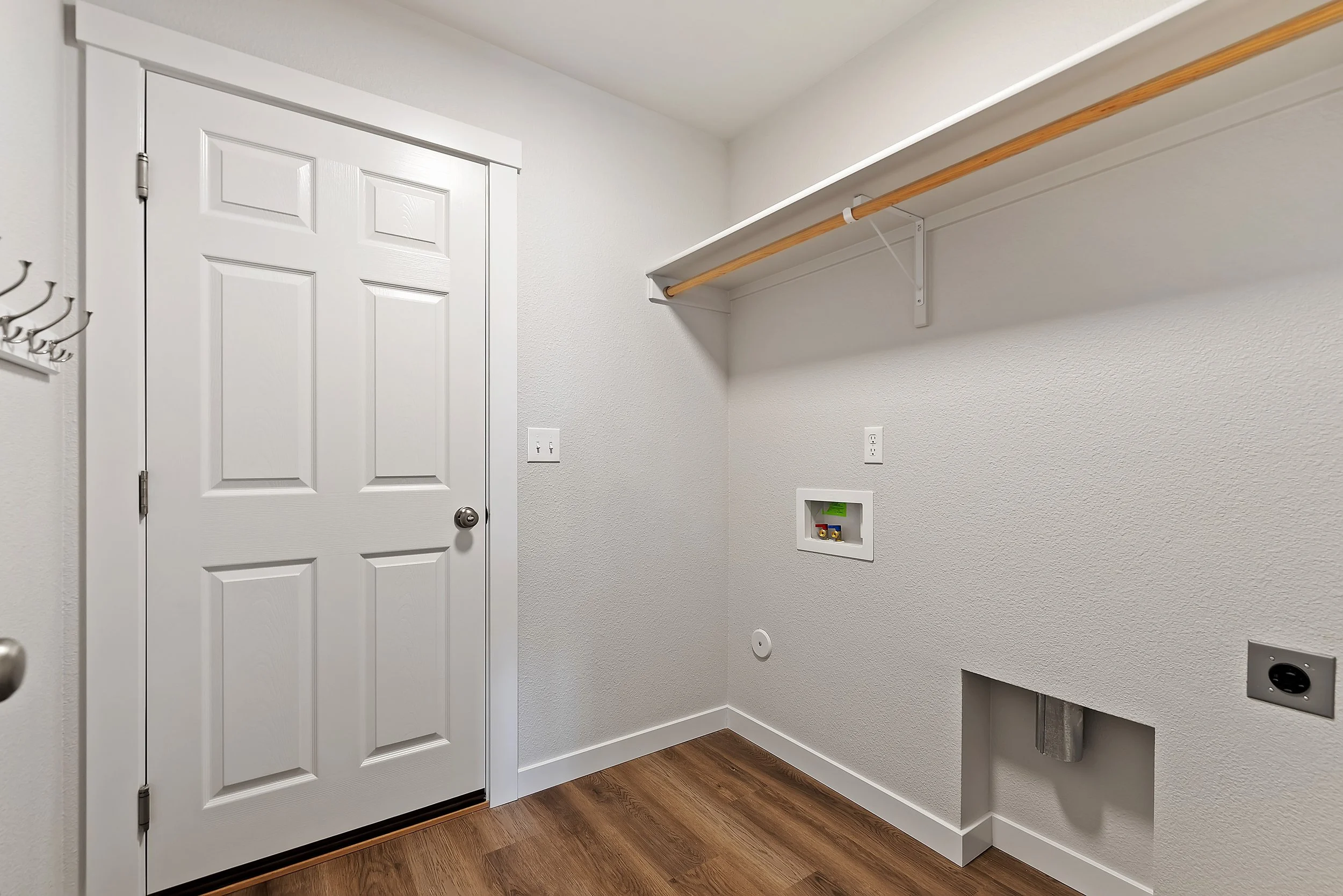 024_Laundry Area.jpg