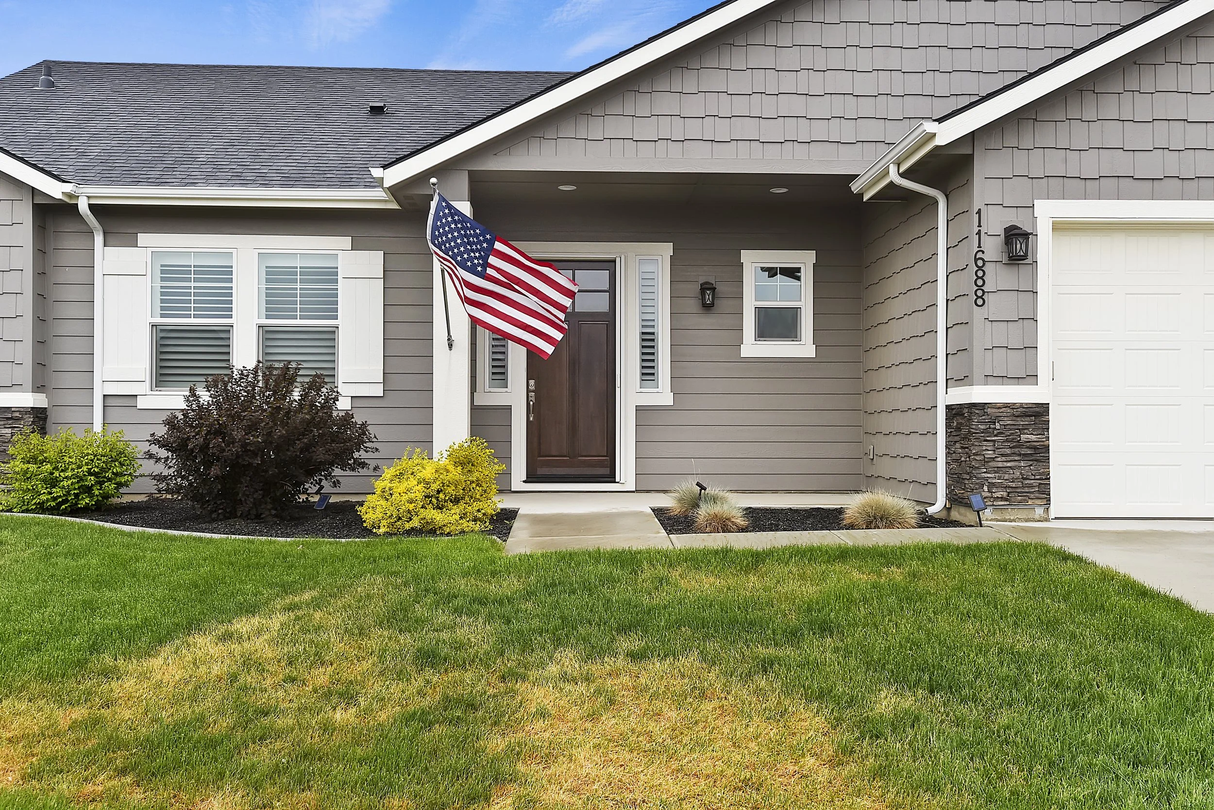 003_Front Entrance.jpg