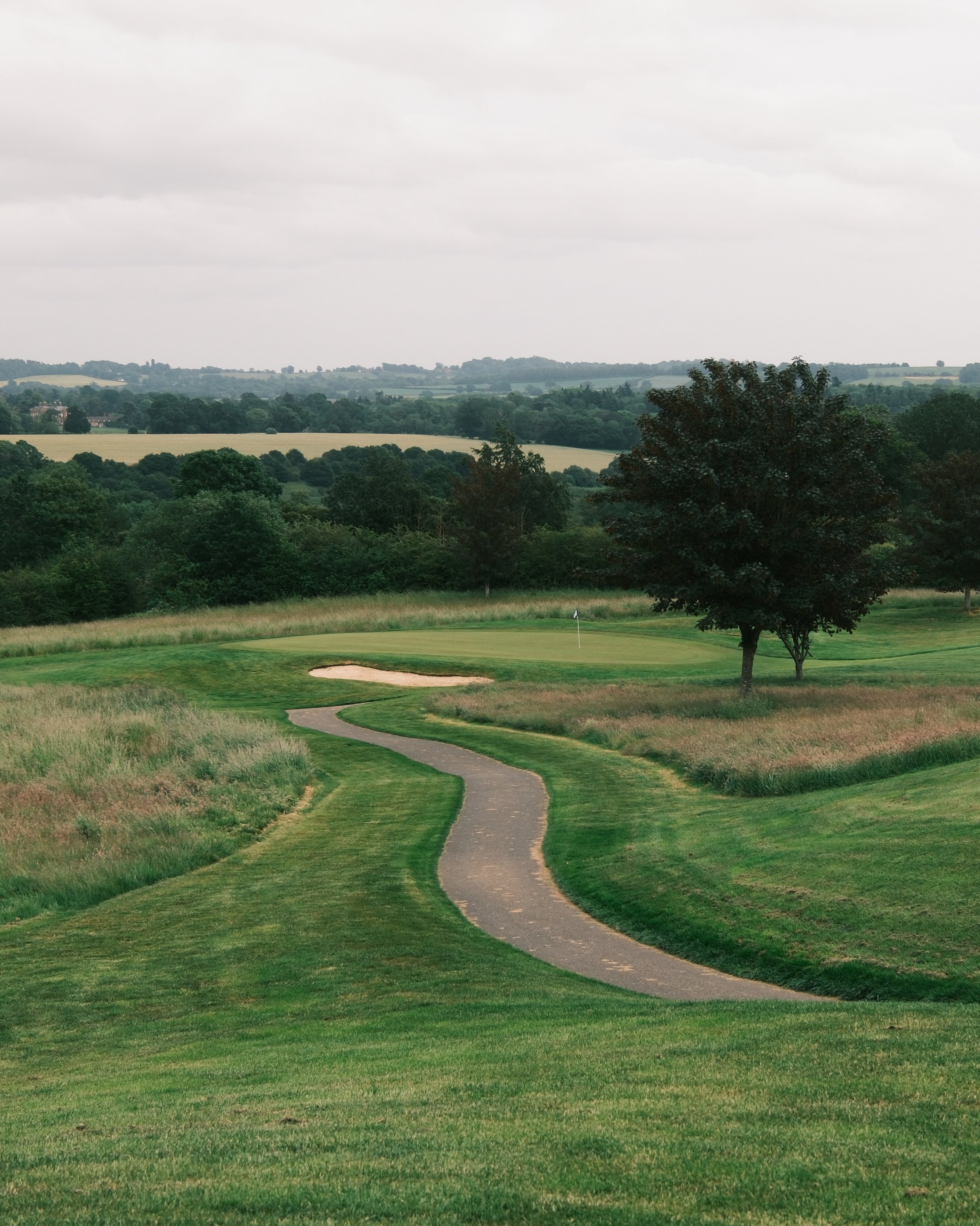 THE ASTBURY GOLF & LODGE RESORT