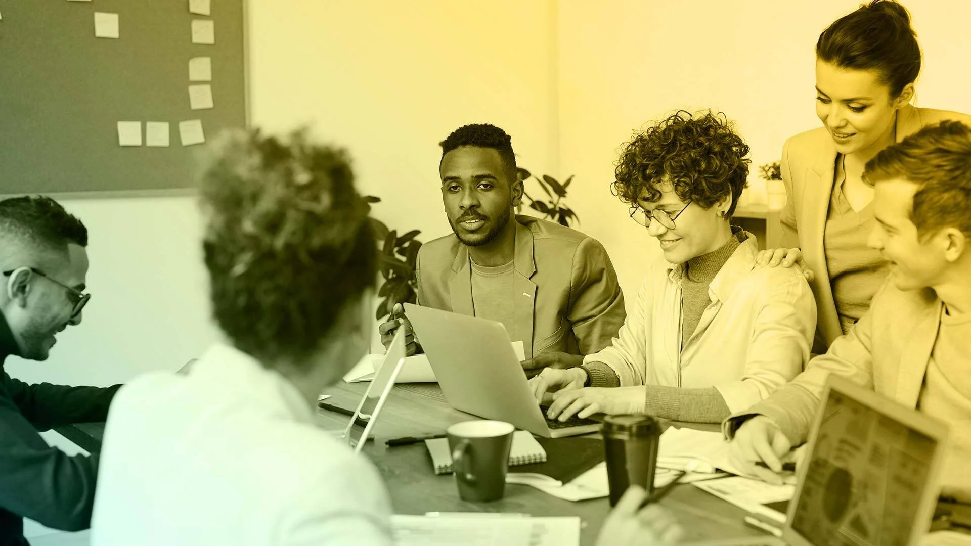A Comprehensive Guide to Employee Motivation Strategies for People-First Leaders