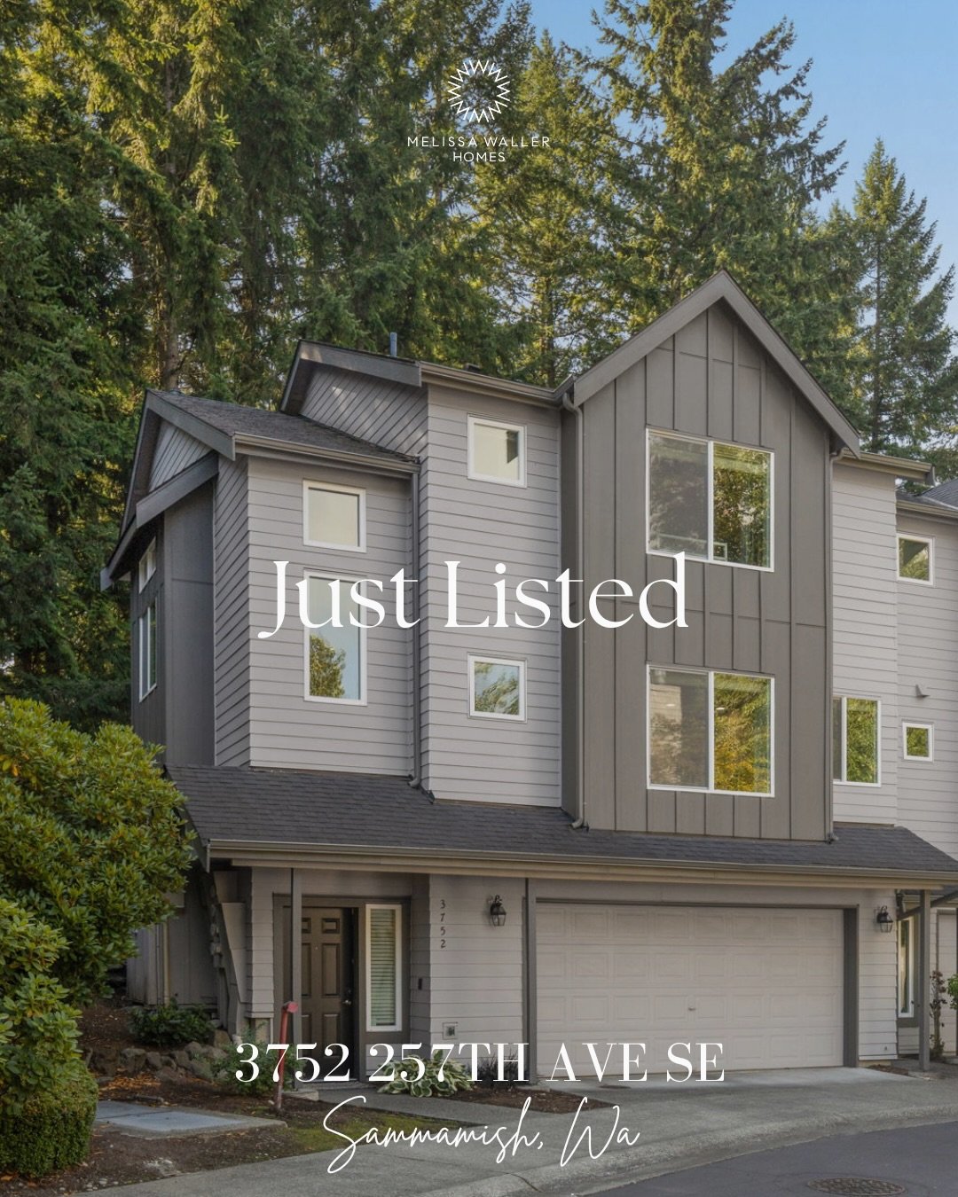 ✨Just Listed in Klahanie&rsquo;s Oxford Park!

This stunning end-unit townhome offers 1,534 SF of light-filled living with serene greenbelt views. Enjoy premium appliances, quartz countertops, and modernized updates in every room.
HOA covers exterior