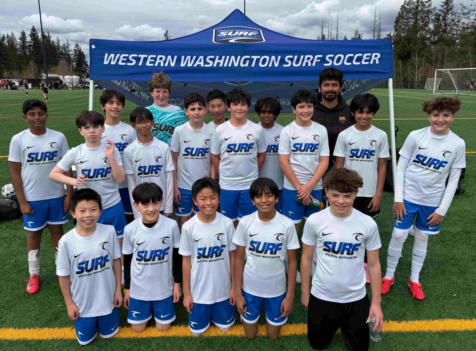 SURF B-13 A! Landon looks like a giant next to the kids on his team! ⚽️