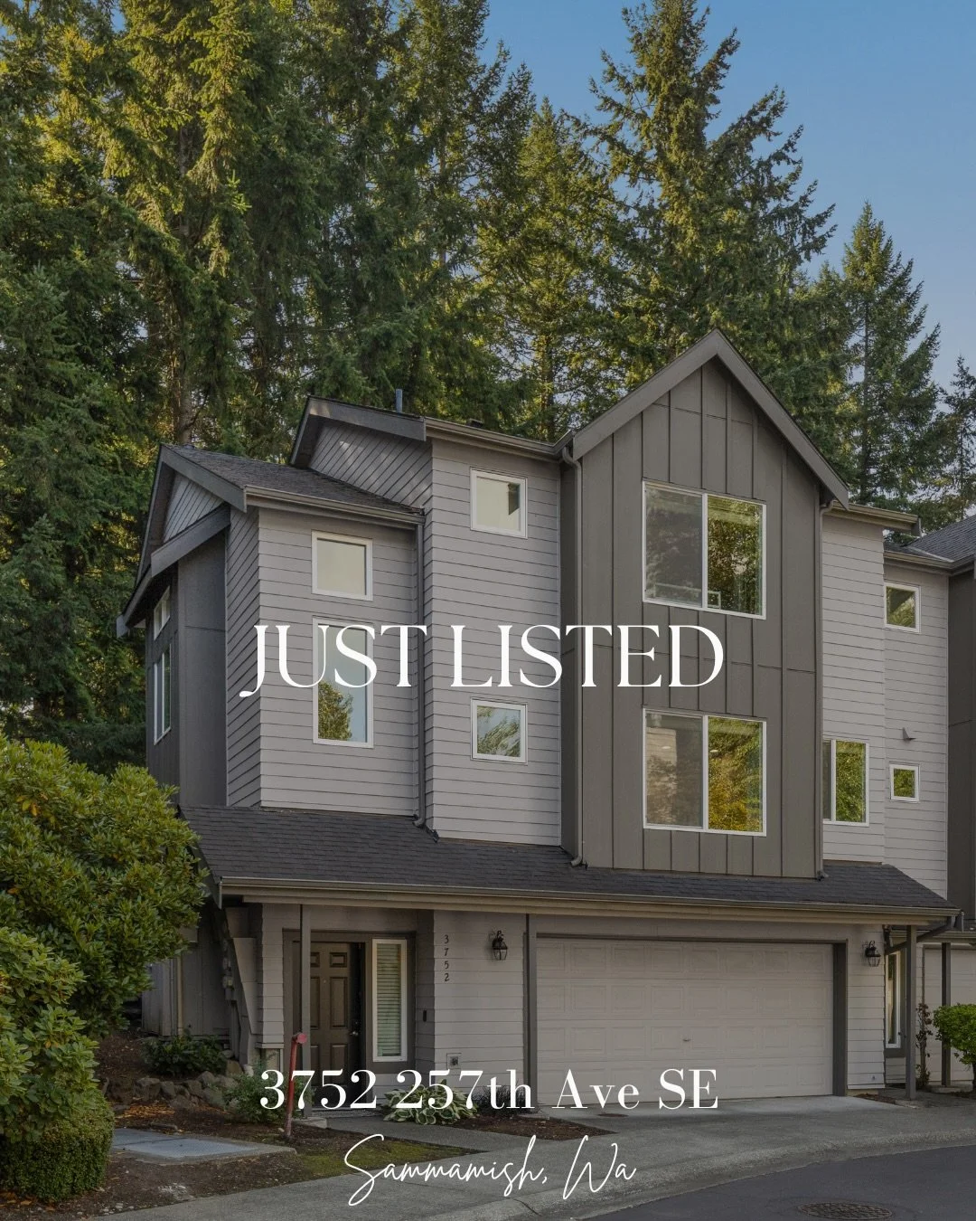 🏡 Just Listed in Klahanie!
The perfect blend of comfort, style, and low-maintenance living ✨ This beautifully updated 2-bedroom + office home lives like a single-family home and features a rare fully usable private yard&mdash;perfect for entertainin
