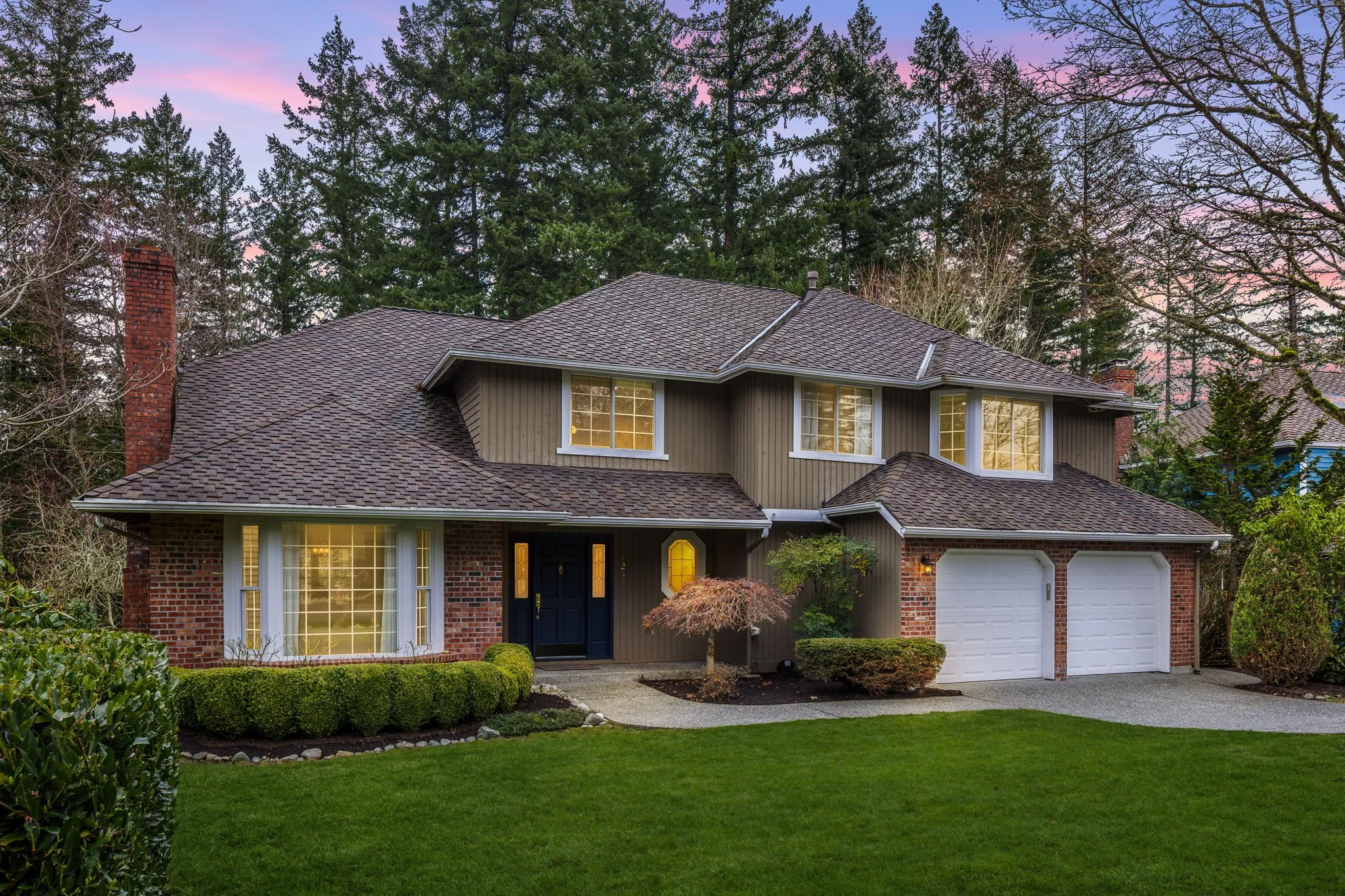 4260 246th Pl SE  Sammamish, WA 98029