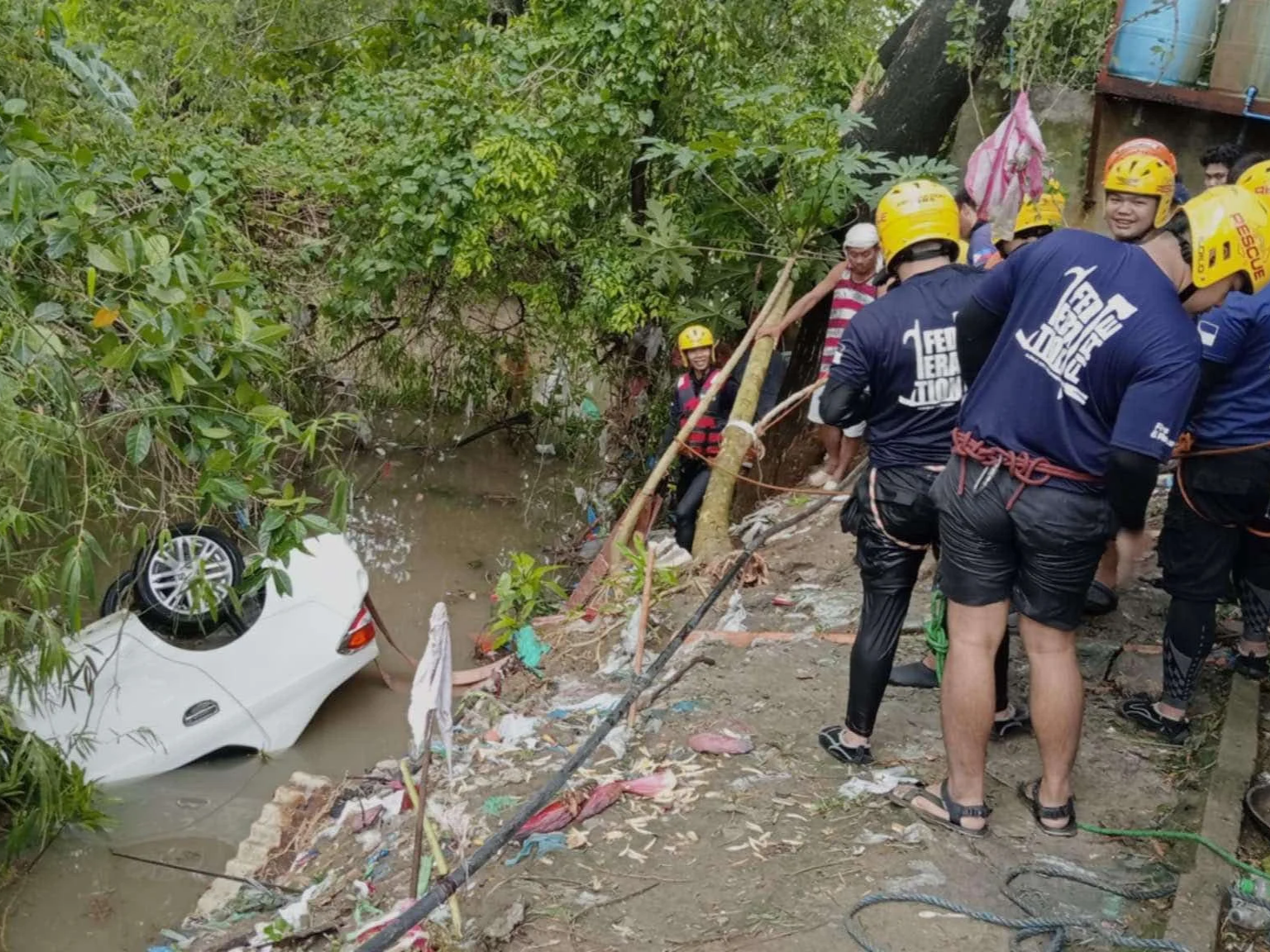 FEDFIRECarRescue.png