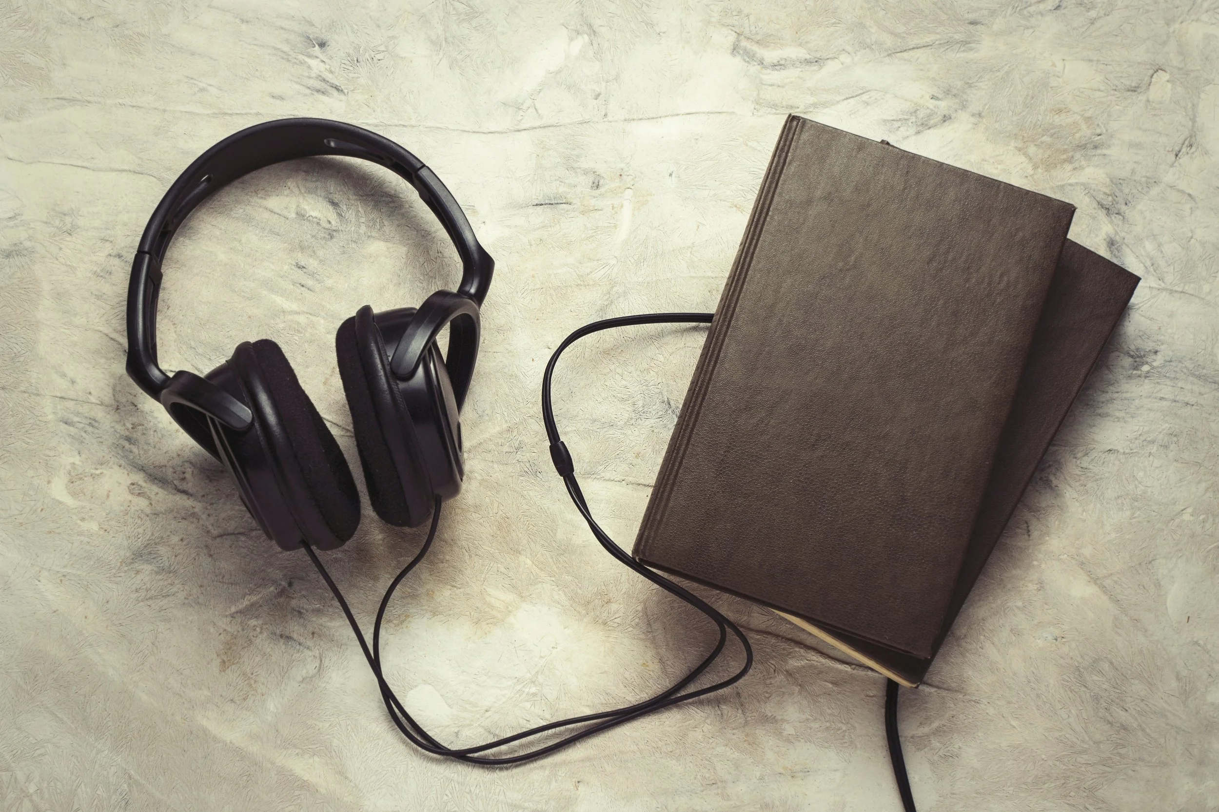 AI vs. Human Voiceover: What Audiobook Listeners Actually Prefer