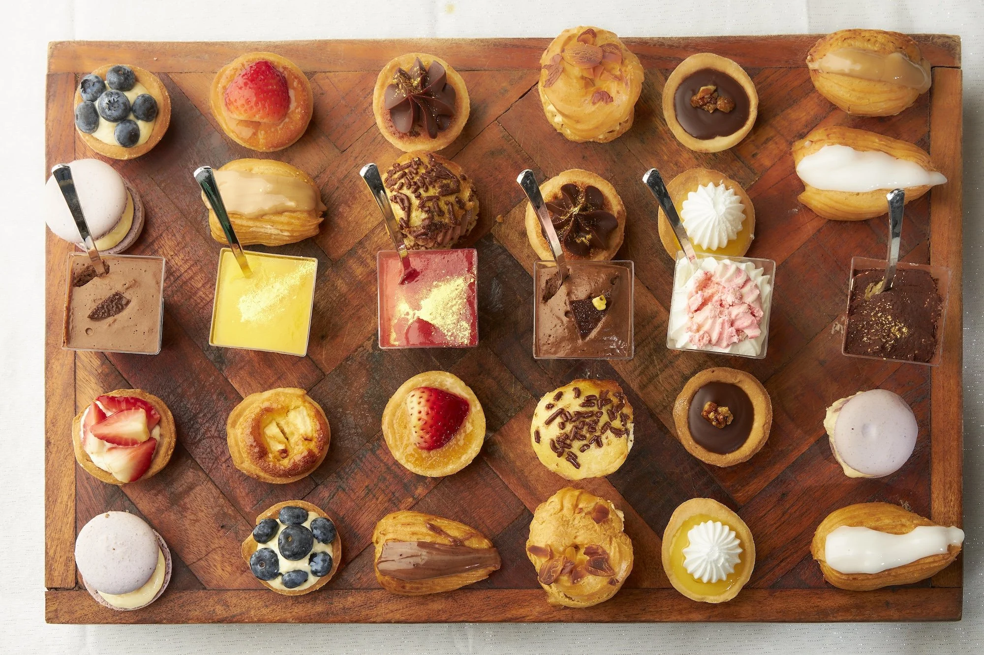 PASOVER DELUX FEB 20239161.jpg