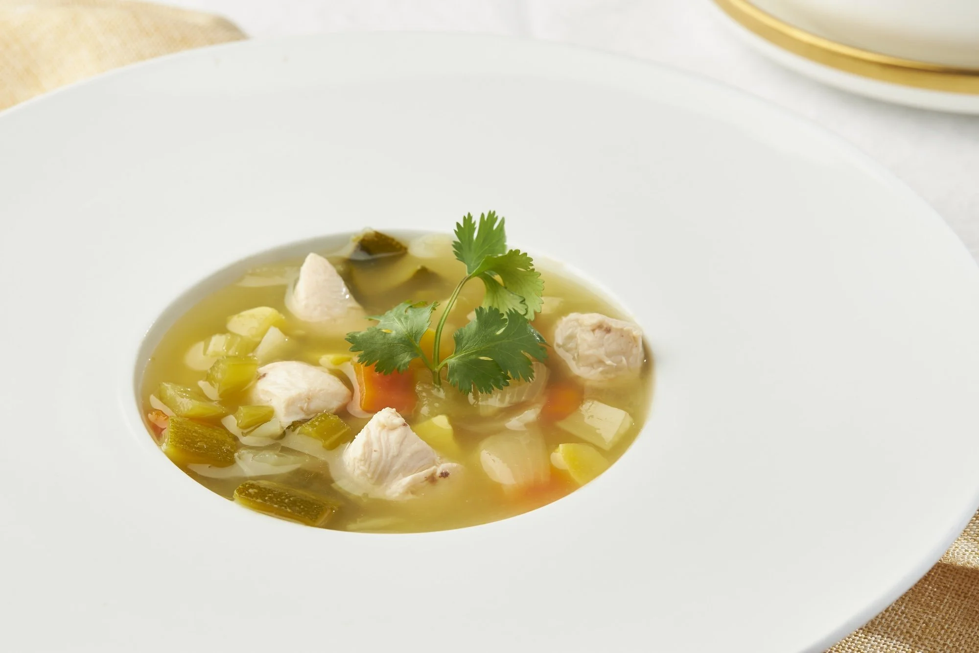 PASOVER DELUX FEB 20239088.jpg