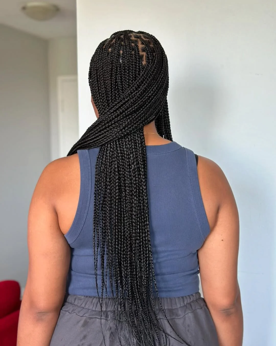 Smedium knotless braids