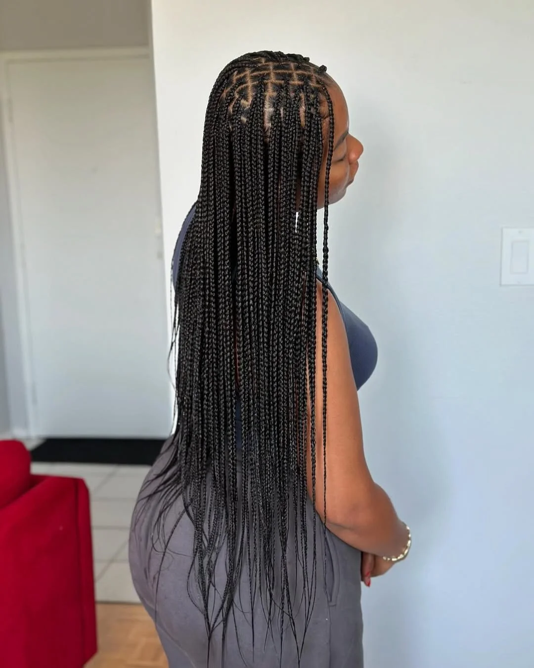 Smedium knotless braids