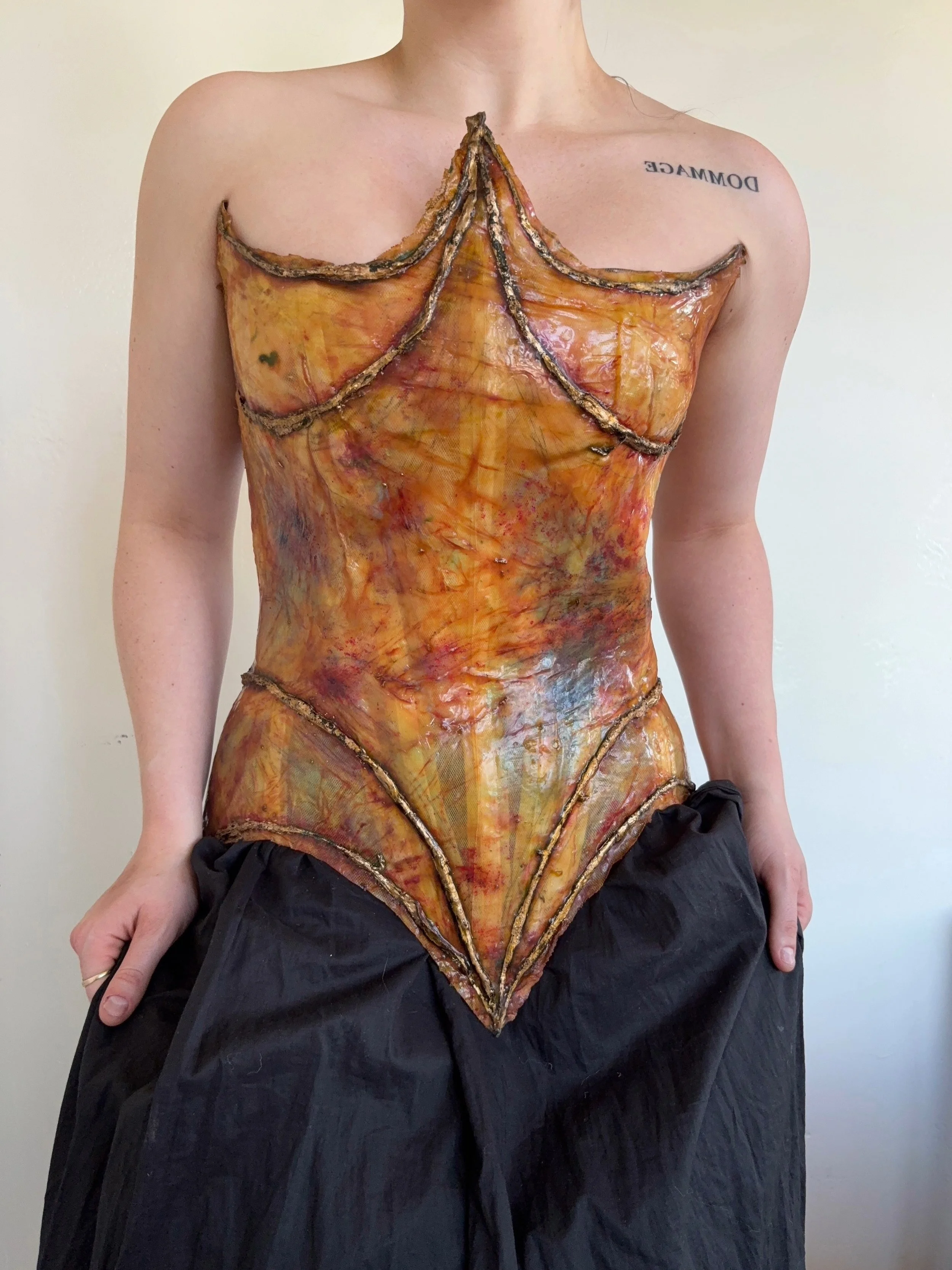 Cursed fucking thing.

#evil #latex #fleshprison 

2025. Latex, boning, pigments and paints, alpaca processed from scratch by me.

Inspired by many things. A few: Edwardian corsets, medieval cuirasses, and a few too many post-Morten images. decided i
