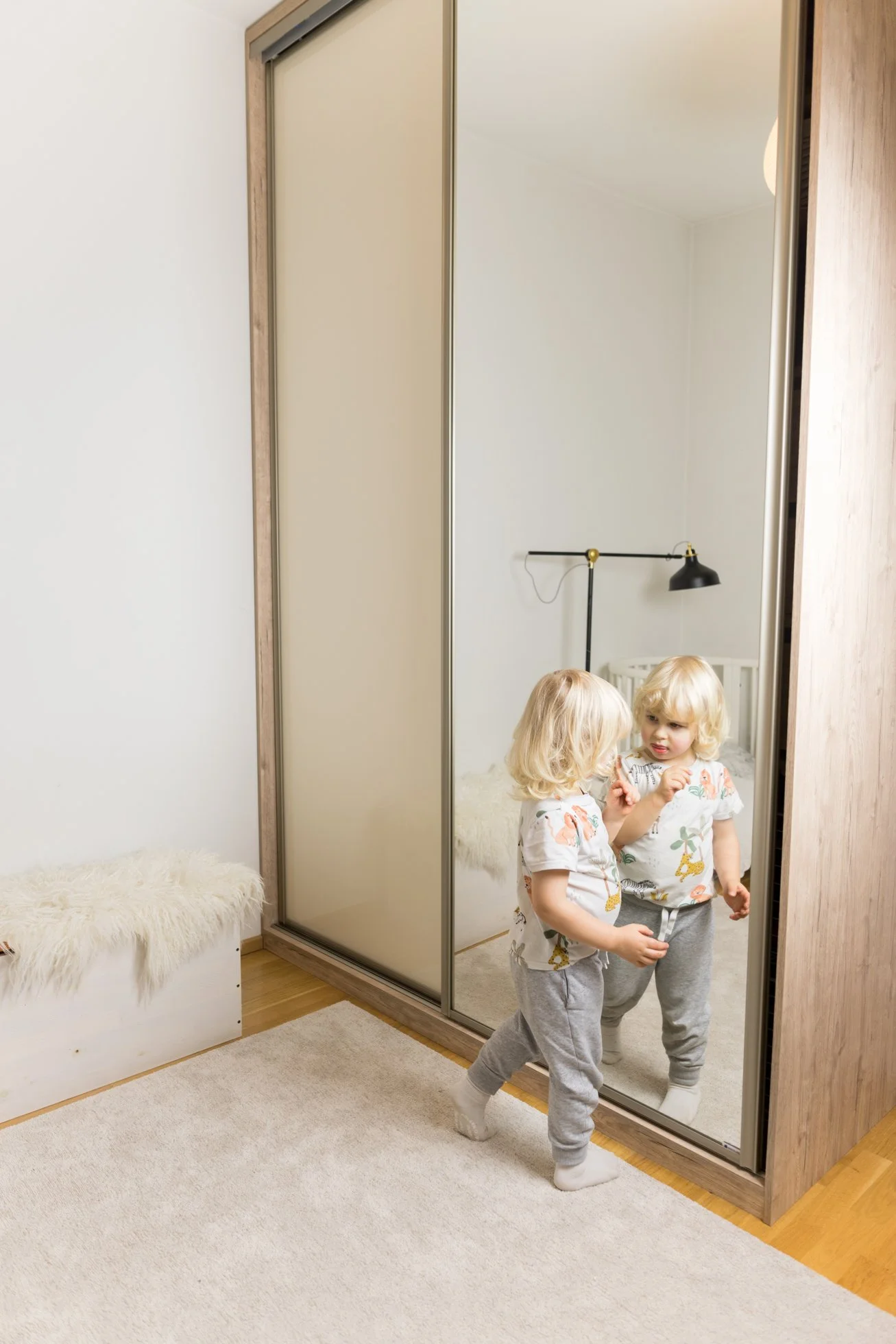 Lionel & Mirror Line-2915.jpg