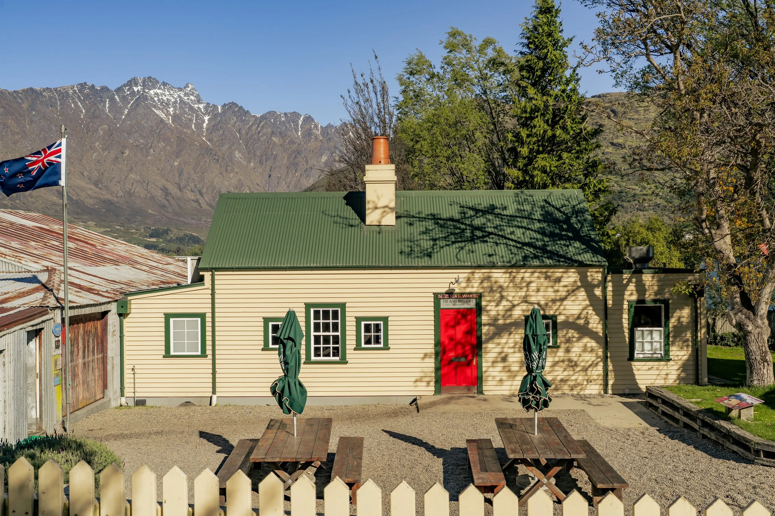 The Boat Shed Cafe