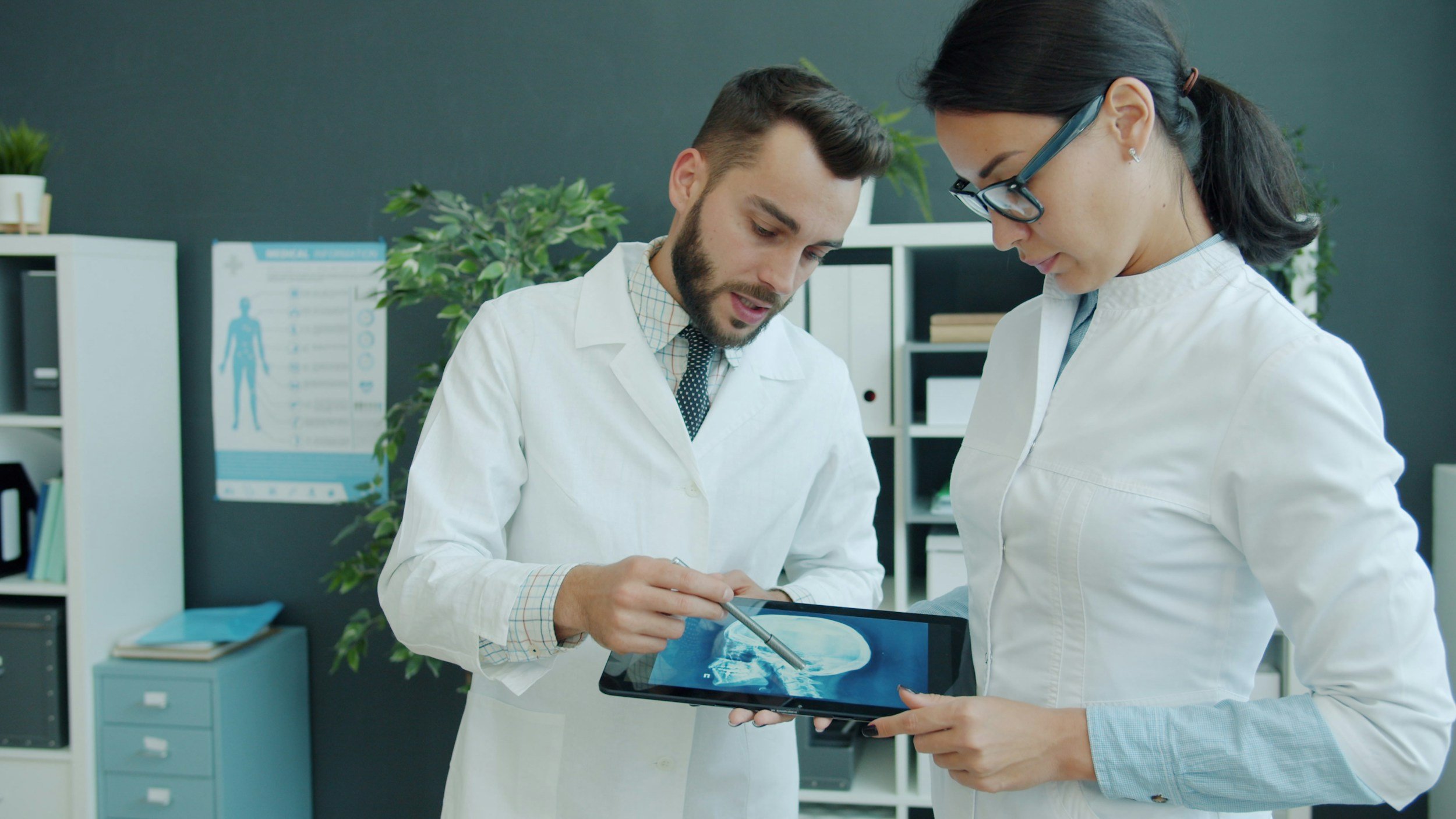 Resonancia de Columna Cervical en Mérida